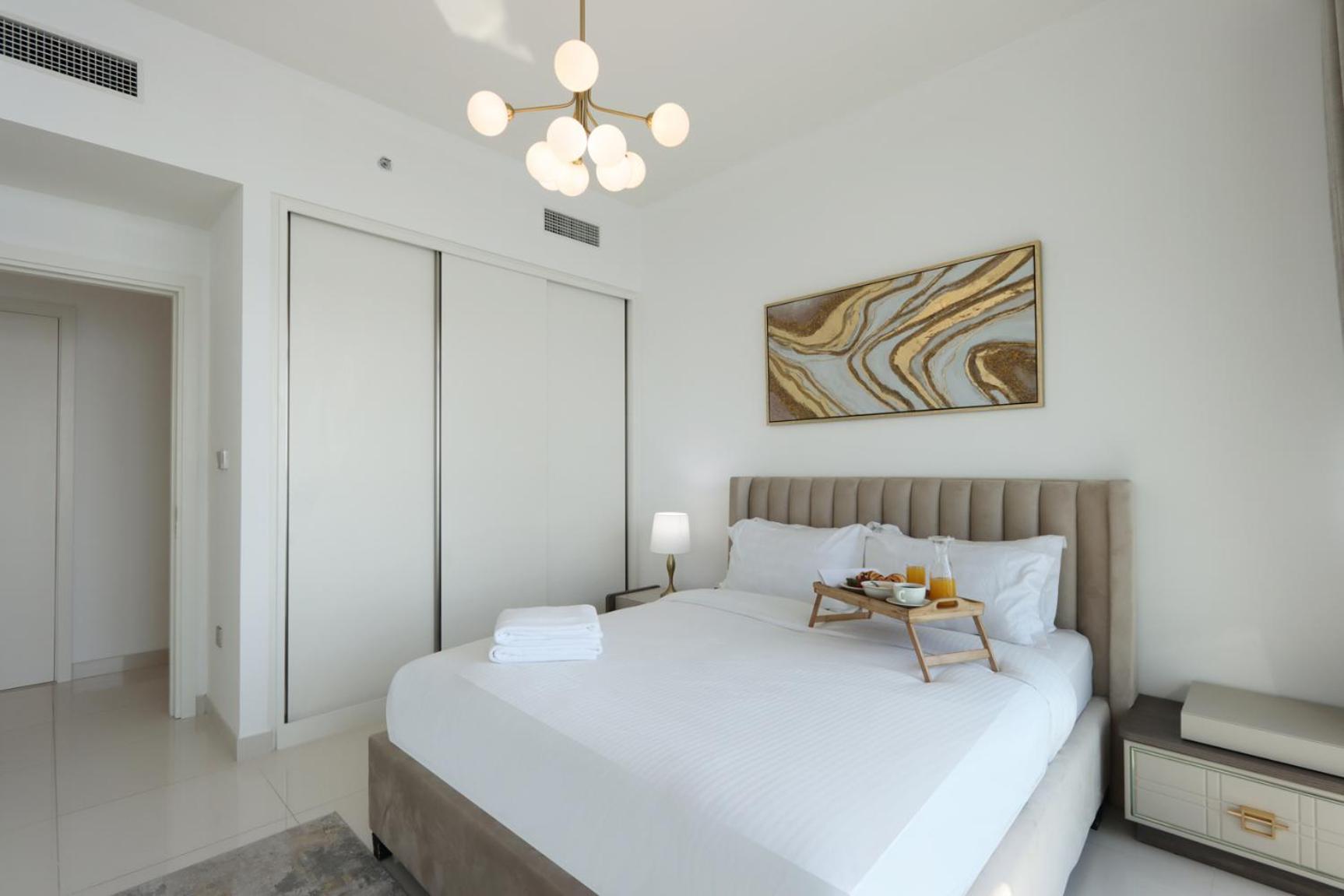 Livbnb - 2b With Sea View Emaar Beachfront *