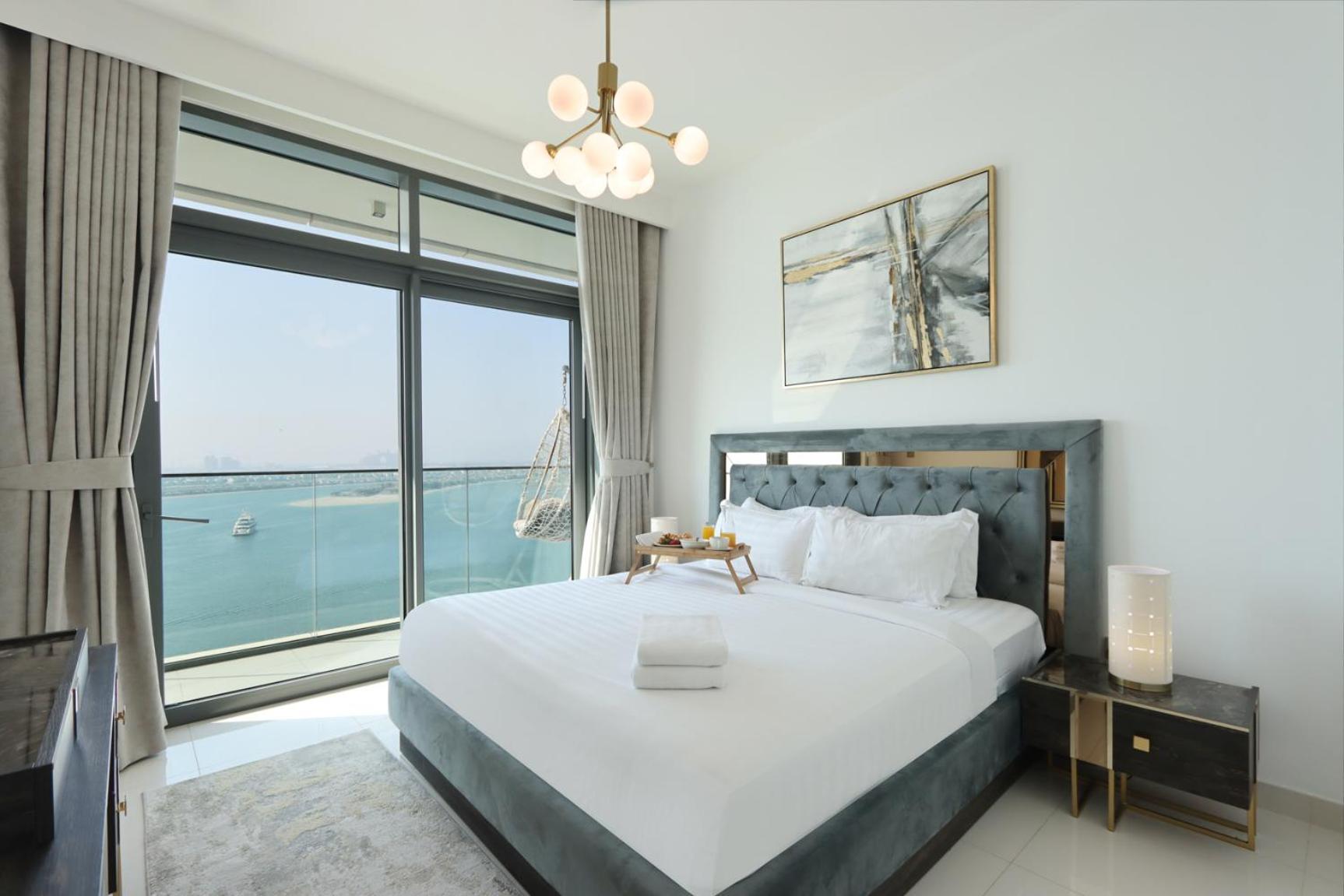 Livbnb - 2b With Sea View Emaar Beachfront *