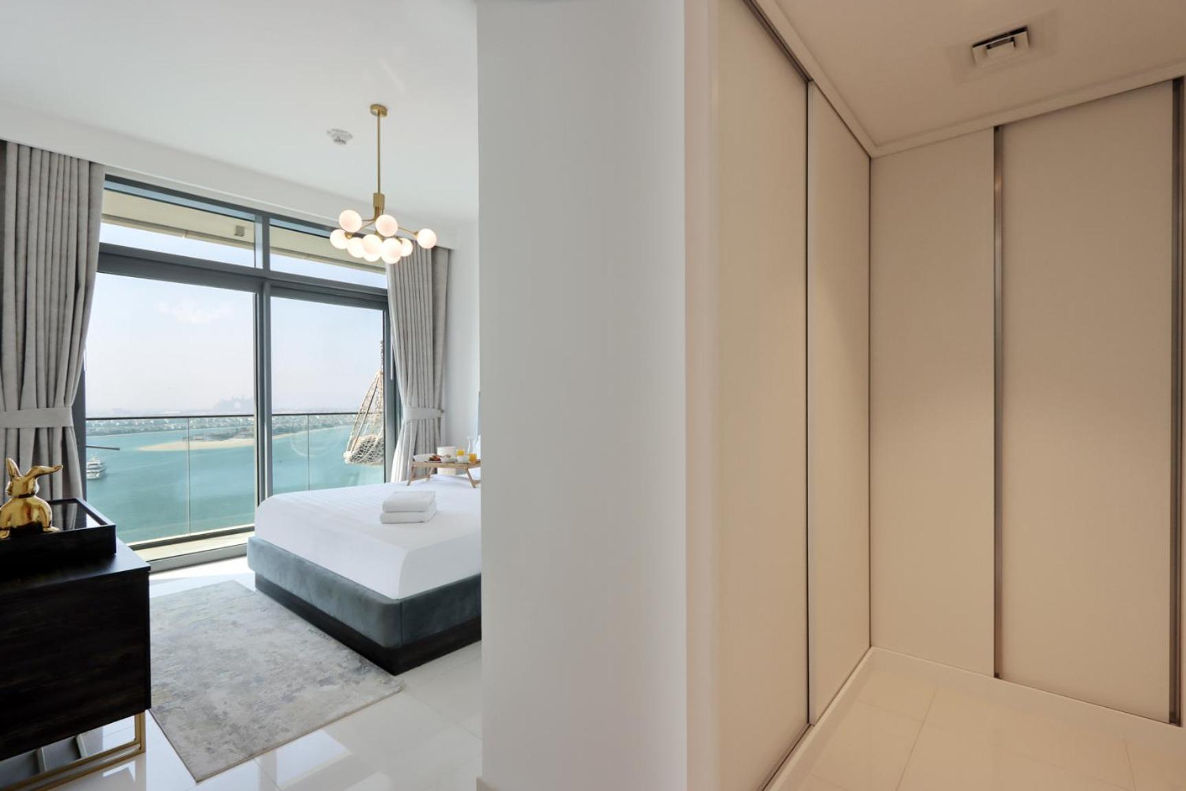 Livbnb - 2b With Sea View Emaar Beachfront *