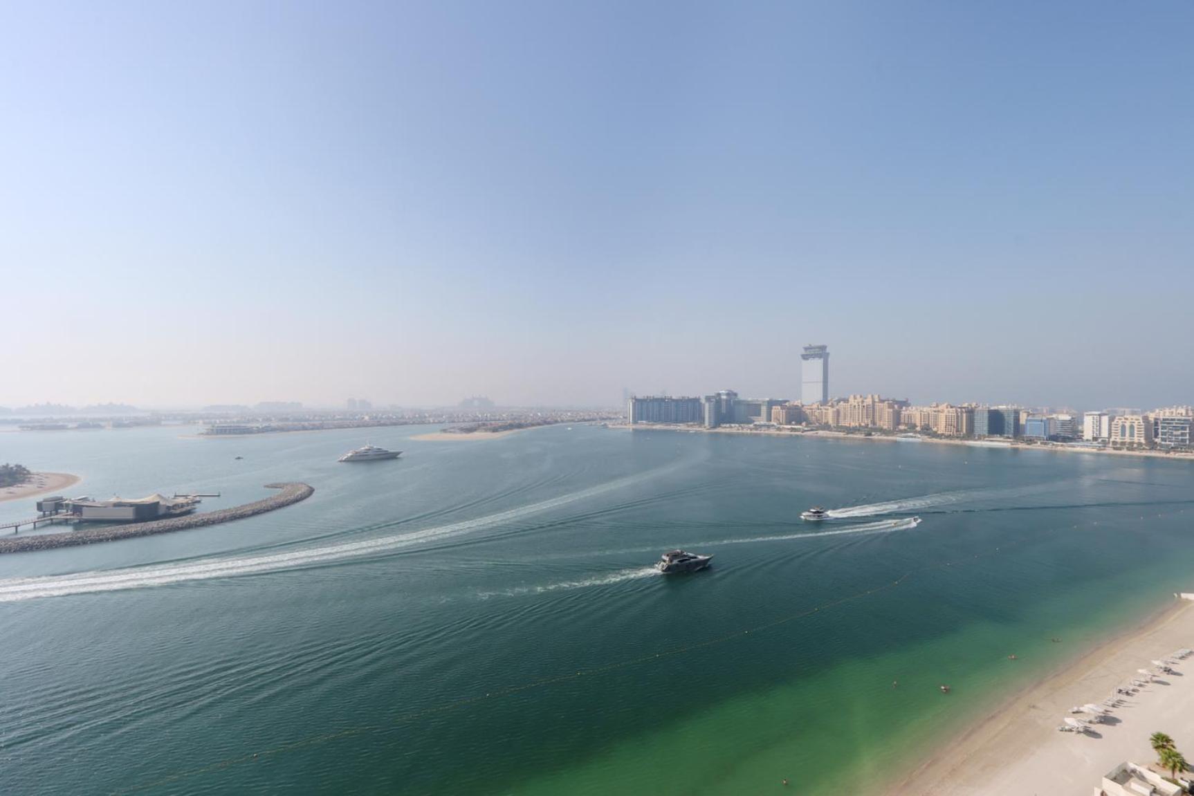Livbnb - 2b With Sea View Emaar Beachfront * Dubai