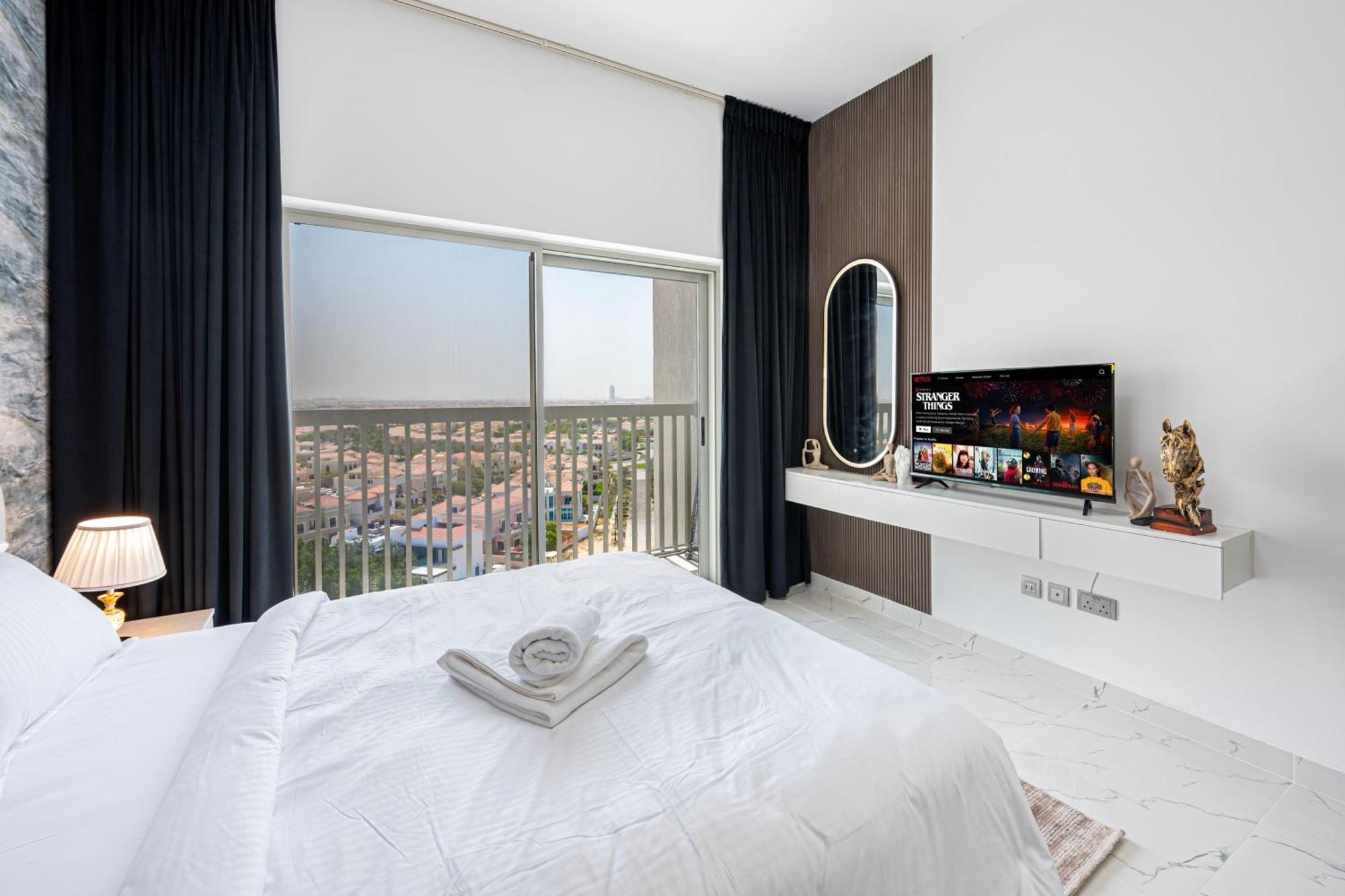 Trendy Getaway In Dubailand's Distric * Dubai