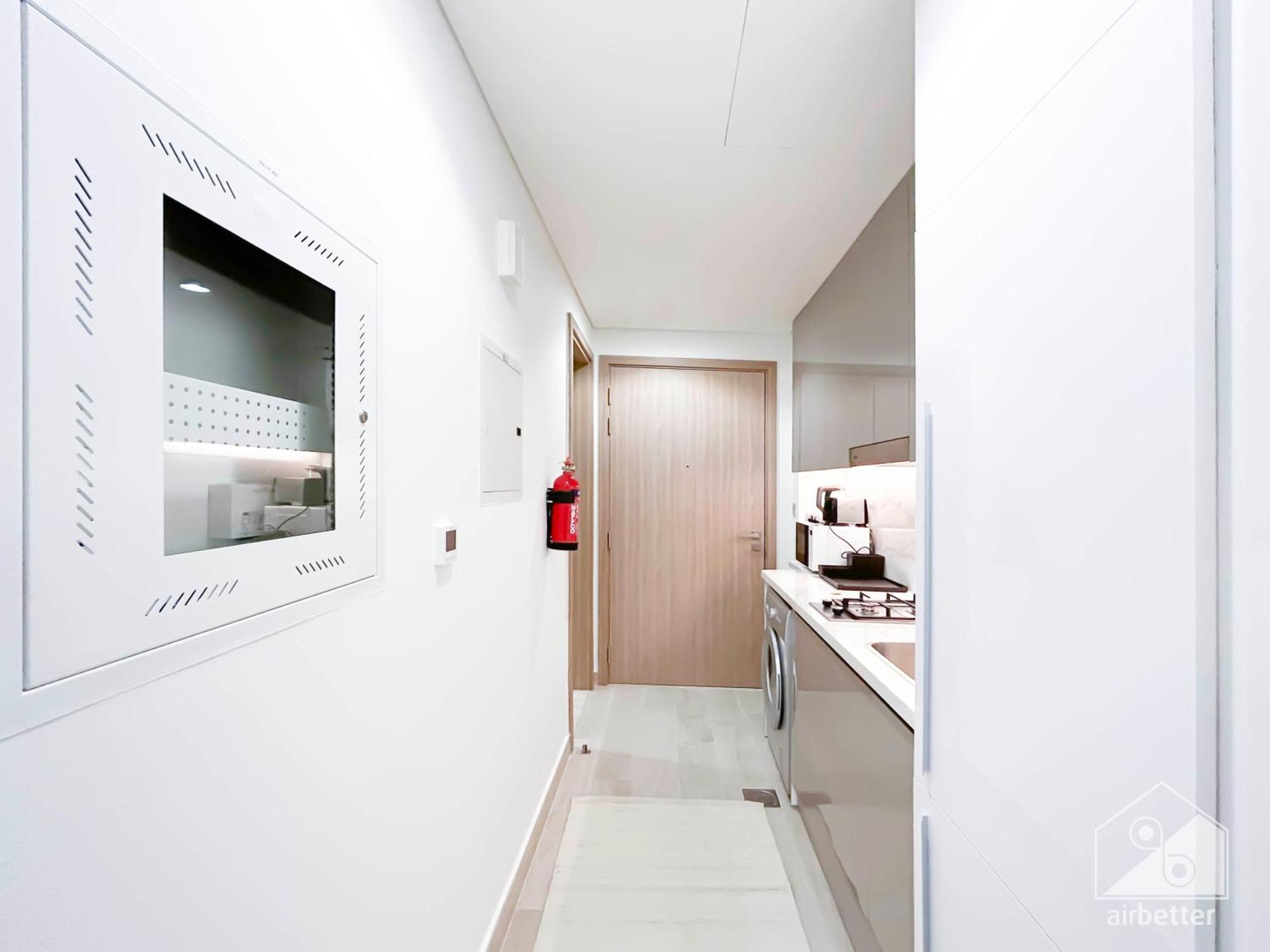Bright & Airy With Balcony In Azizi Riviera Apartment Dubai