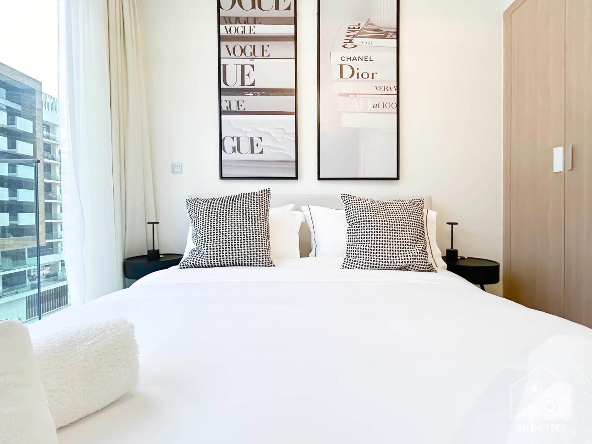 Bright & Airy With Balcony In Azizi Riviera Apartment *