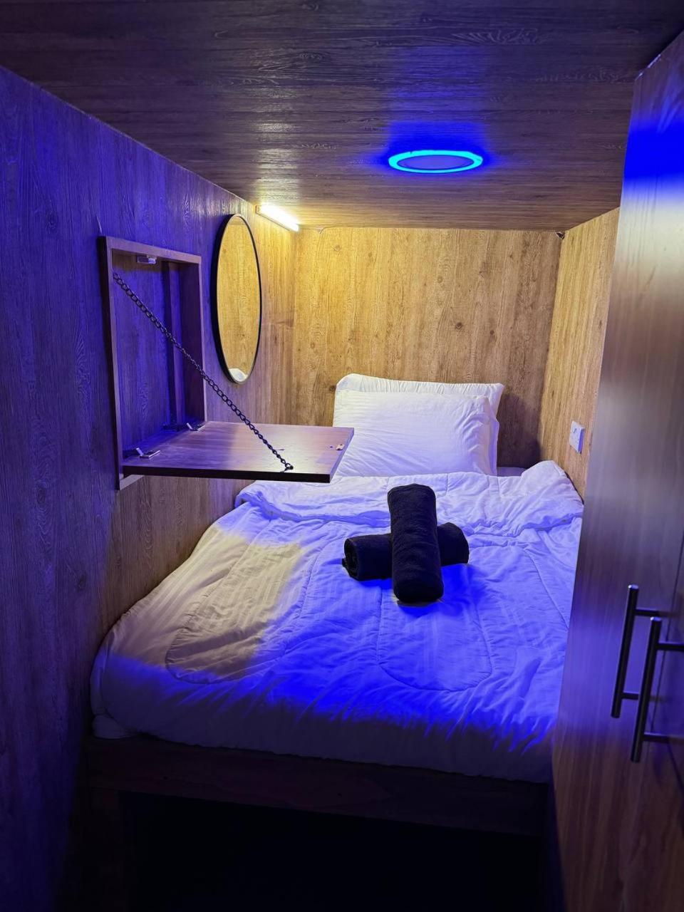 Capsule hotel Capsule In Business Bay Near Downtown *