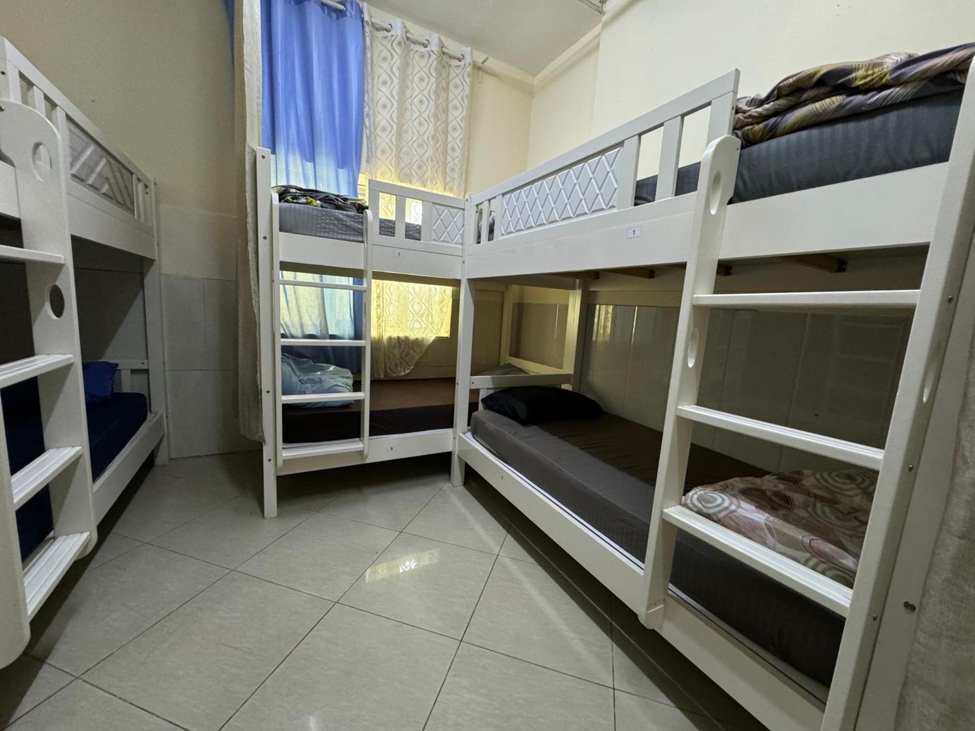 Hostel Happy Living *