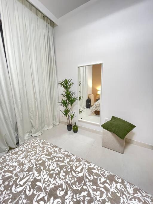 Apartment Contemporary 1br With Pool At Creek Harbour Dubai