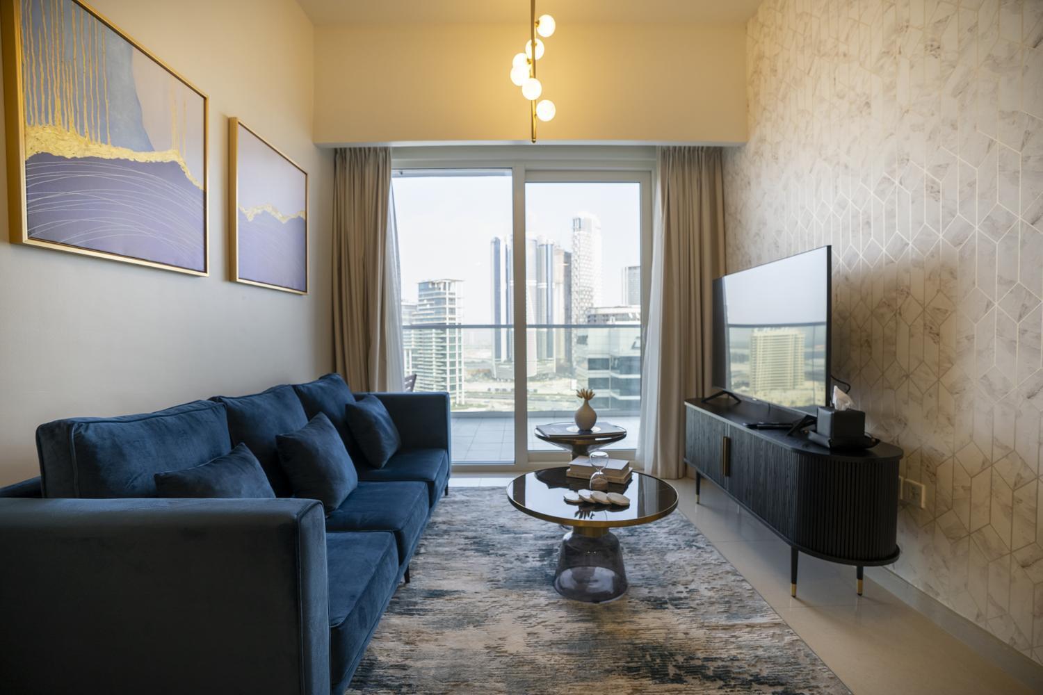 Stunning Canal Views L Sleeps 6 * Dubai