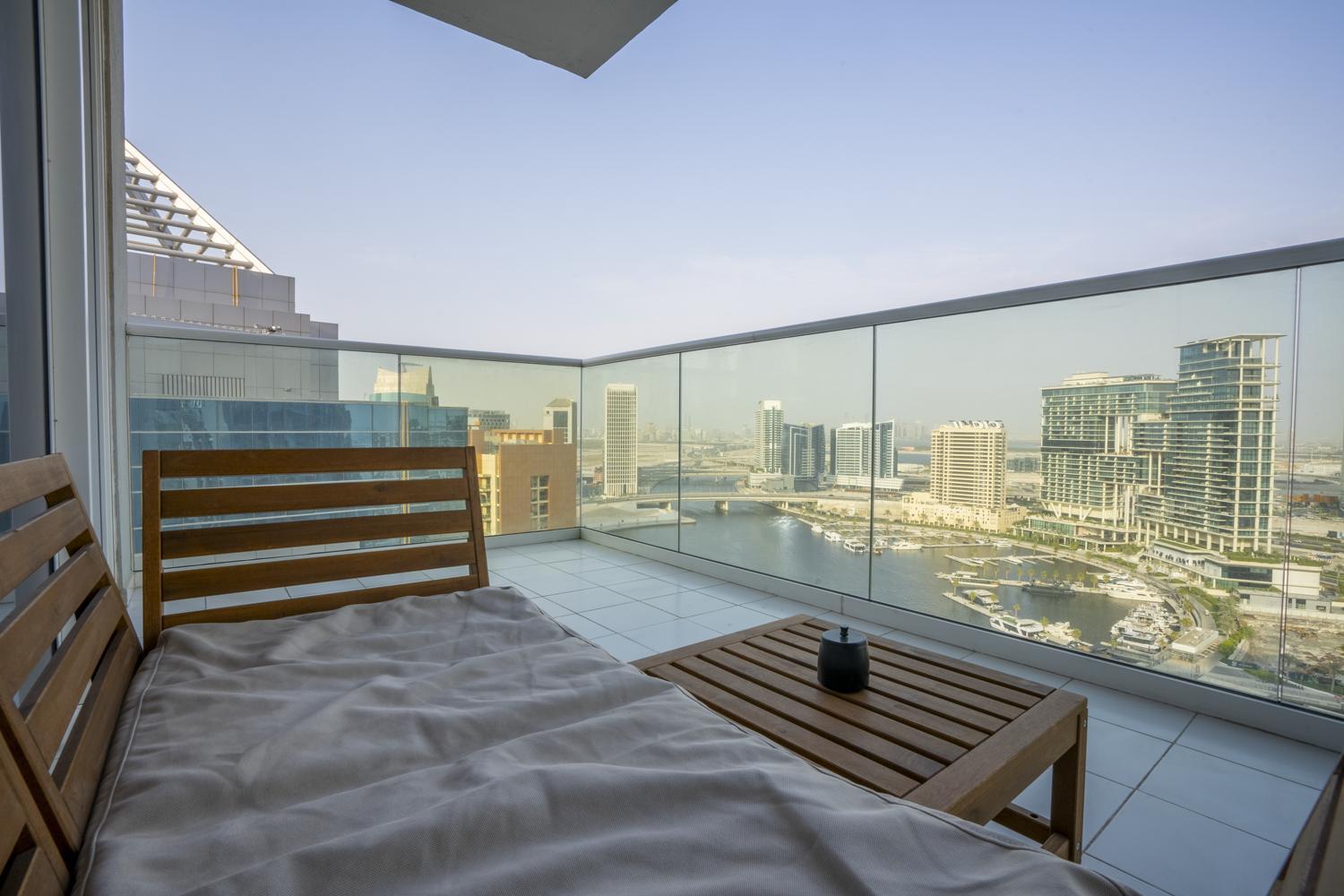 Apartment Stunning Canal Views L Sleeps 6 *