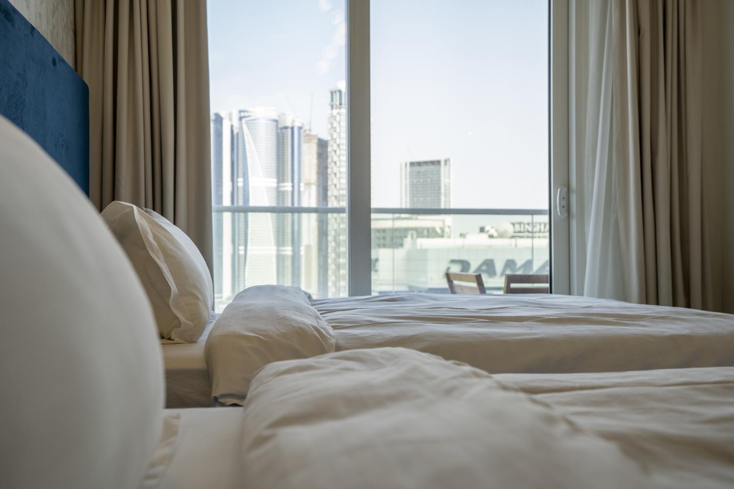Apartment Stunning Canal Views L Sleeps 6 Dubai