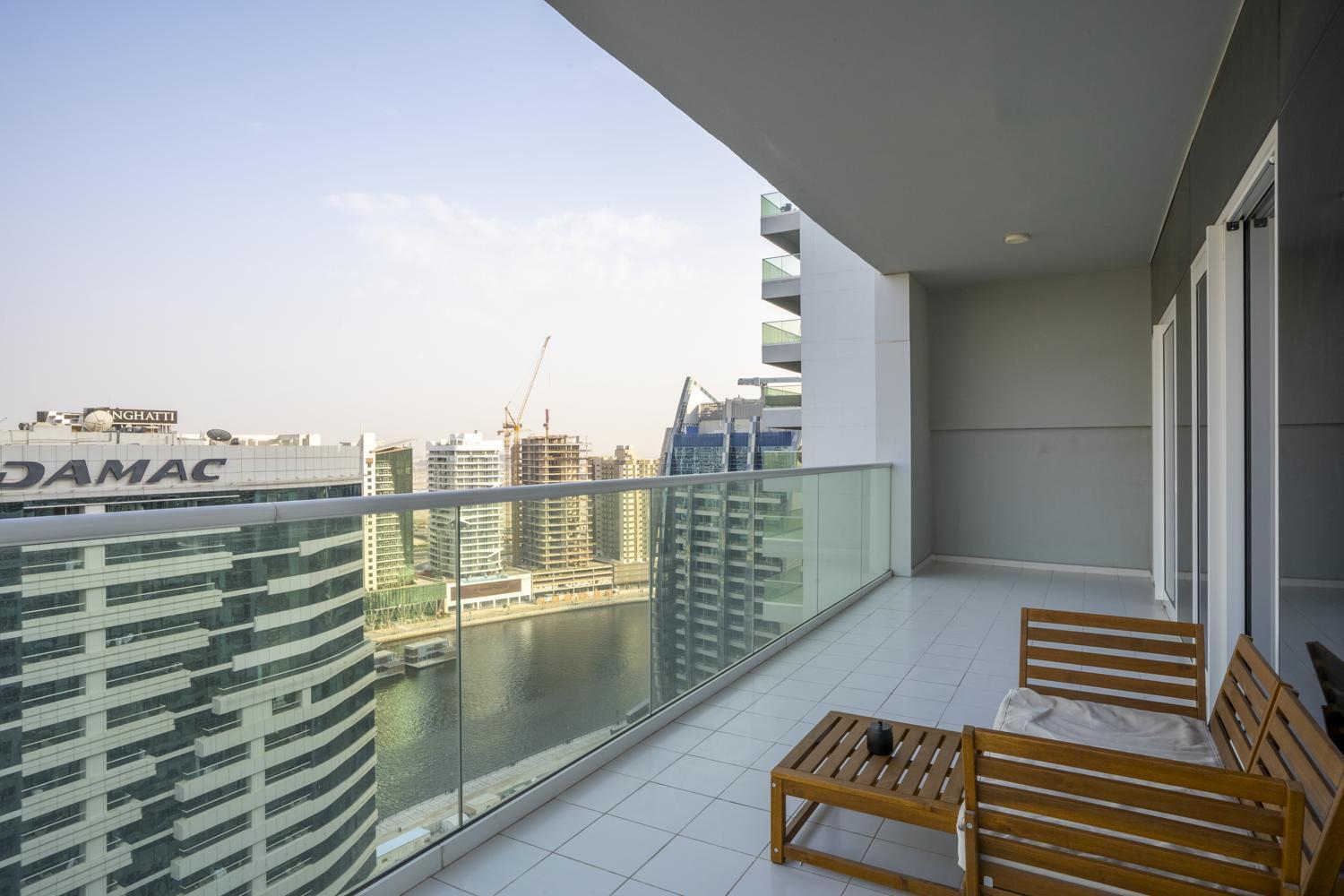 Stunning Canal Views L Sleeps 6