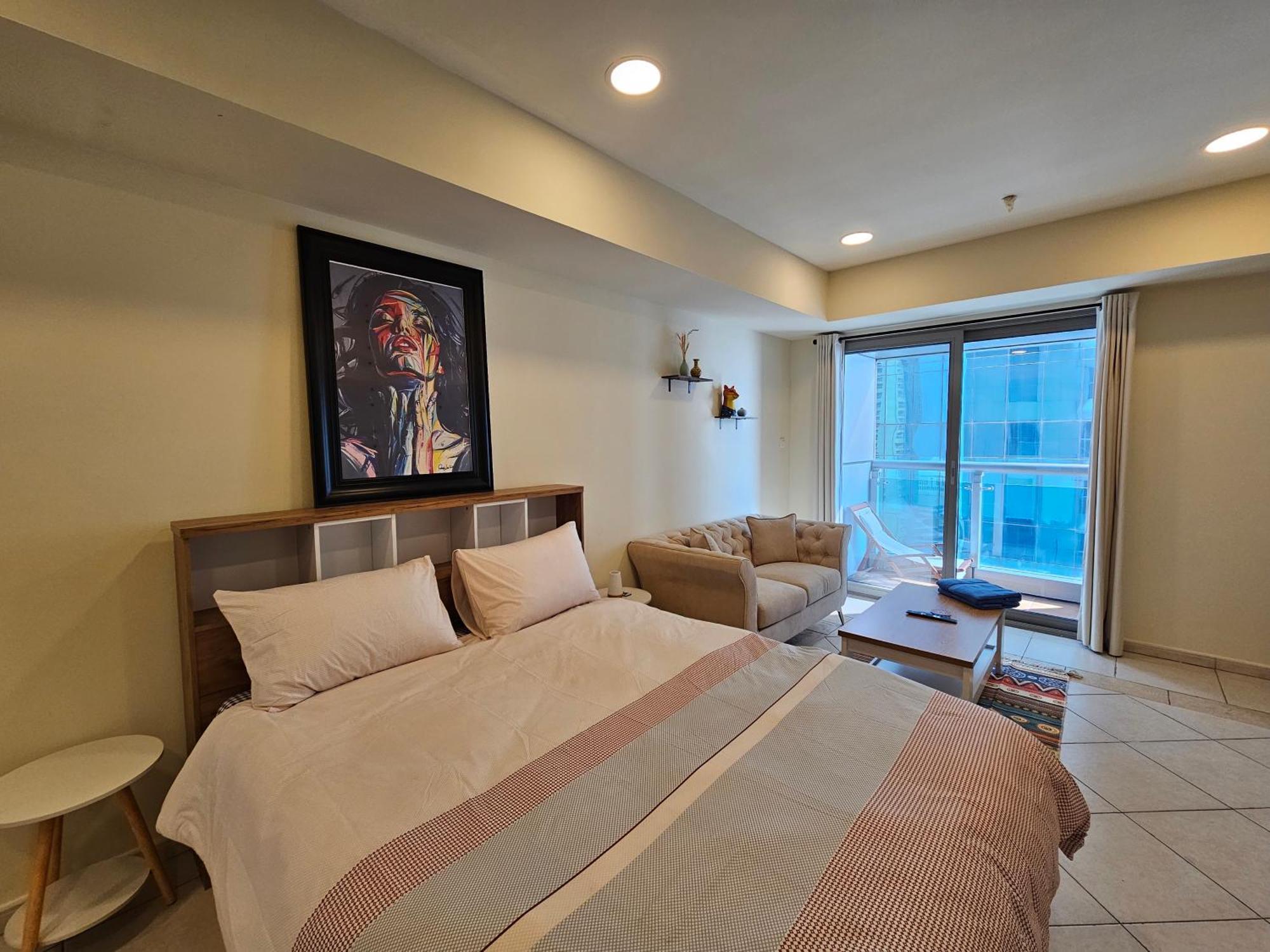 Super Host At Highest Residential Tower In The World, Private In A Shared *