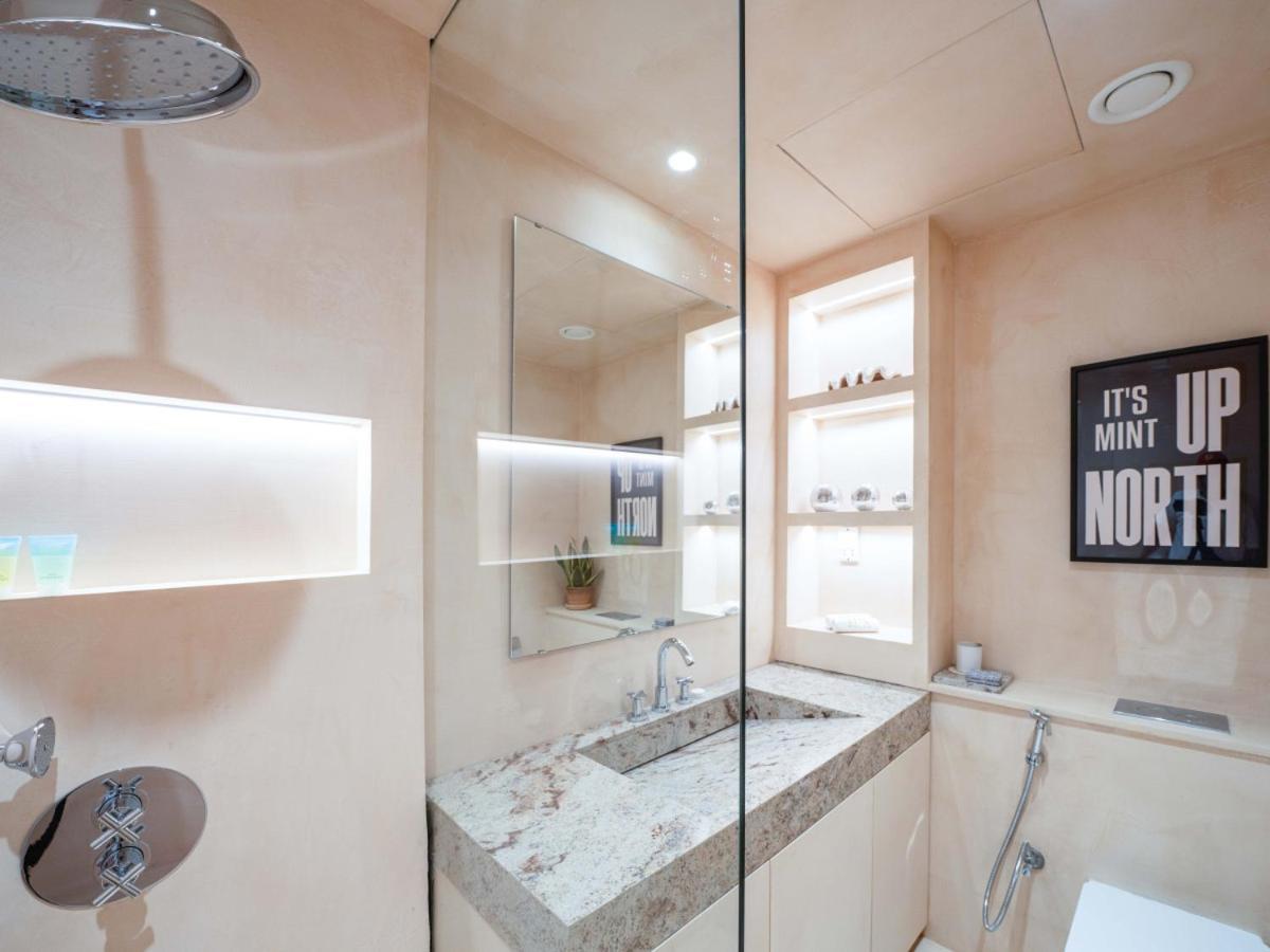 Hills Elegant 1-bed With Terrace Apartment *
