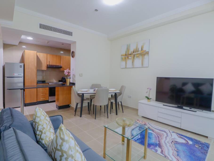 Apartment Vibrant 1 Bedroom At Barasti-dubai Marina *