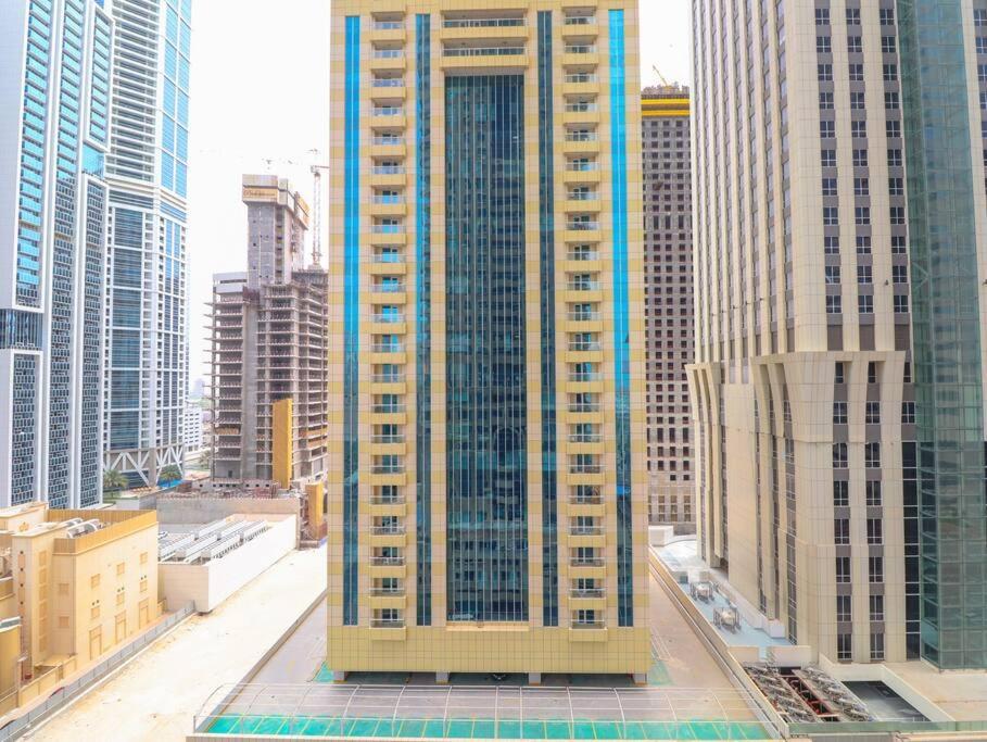 Vibrant 1 Bedroom At Barasti-dubai Marina Apartment Dubai
