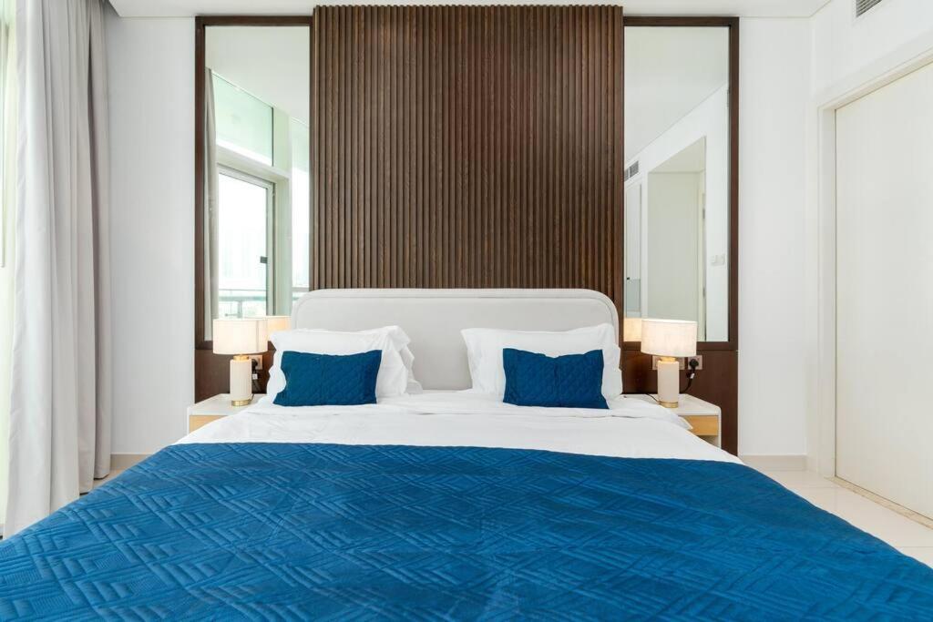 Burj Khalifa View 2 Bedroom In Downtown