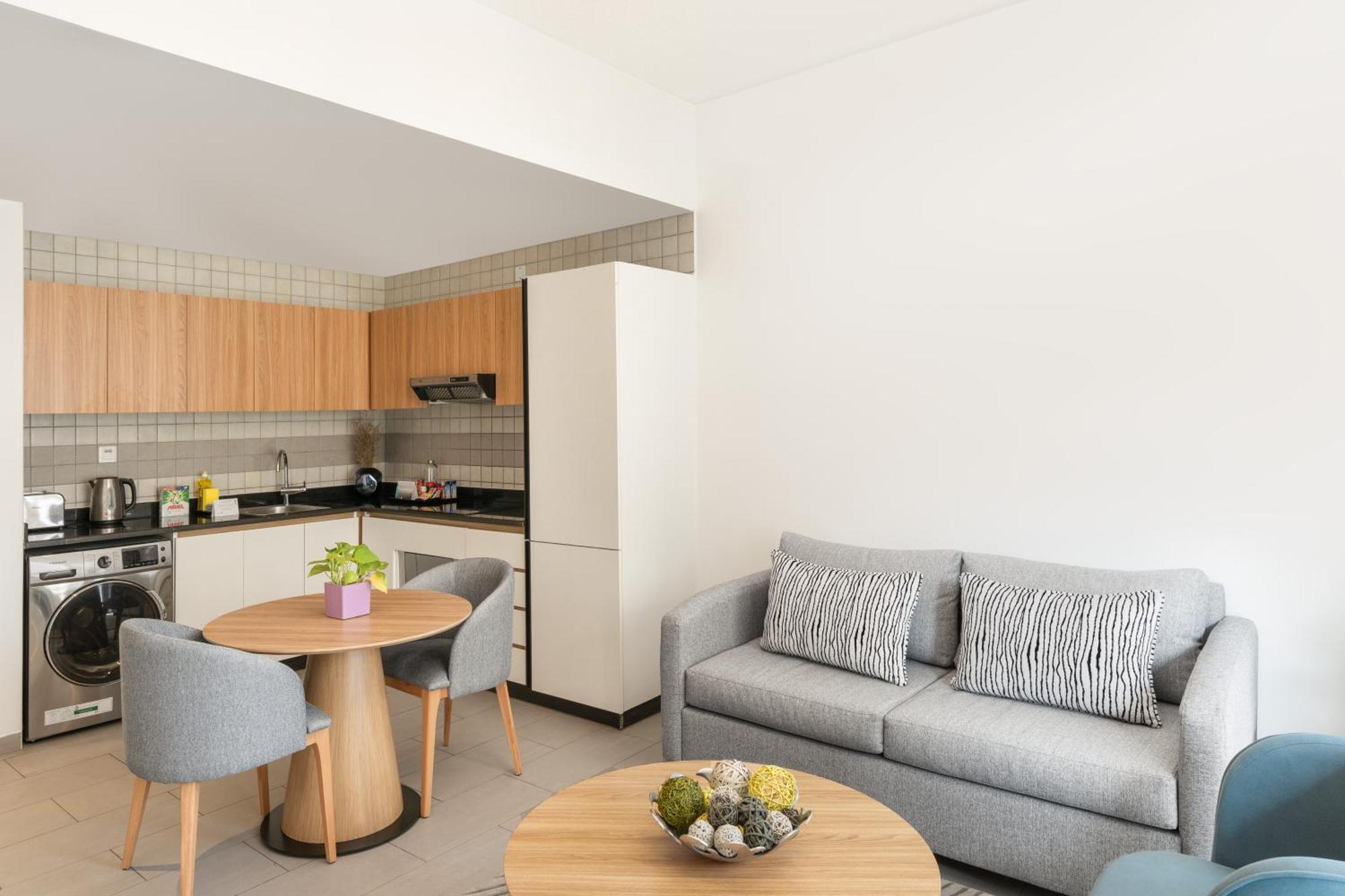 Citadines Metro Aparthotel 4*