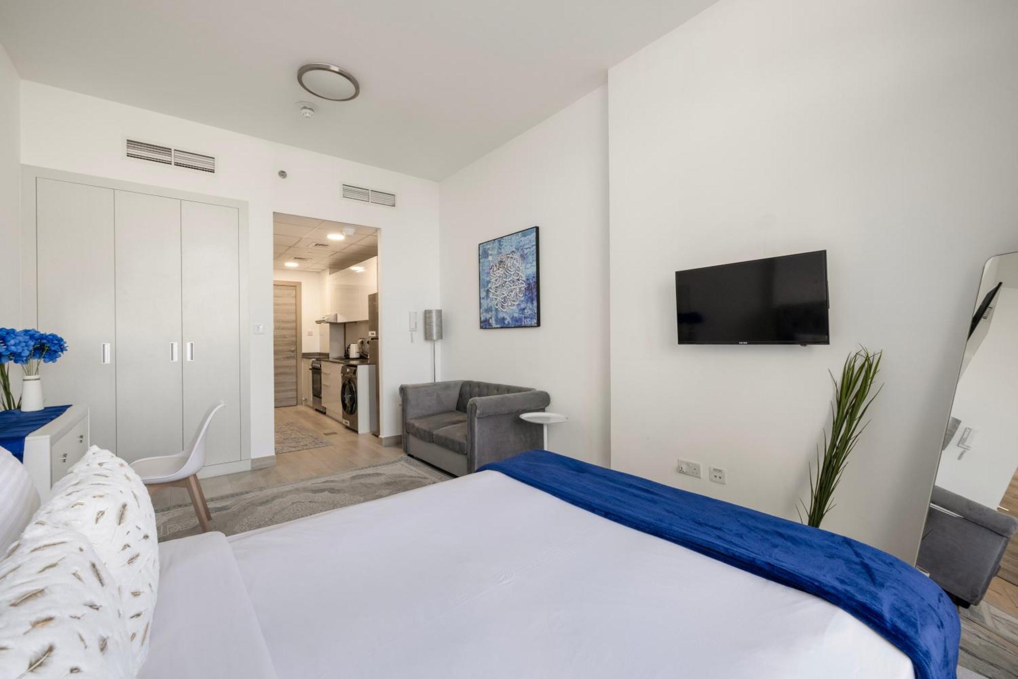 Daniels Urban Oasis Apartment