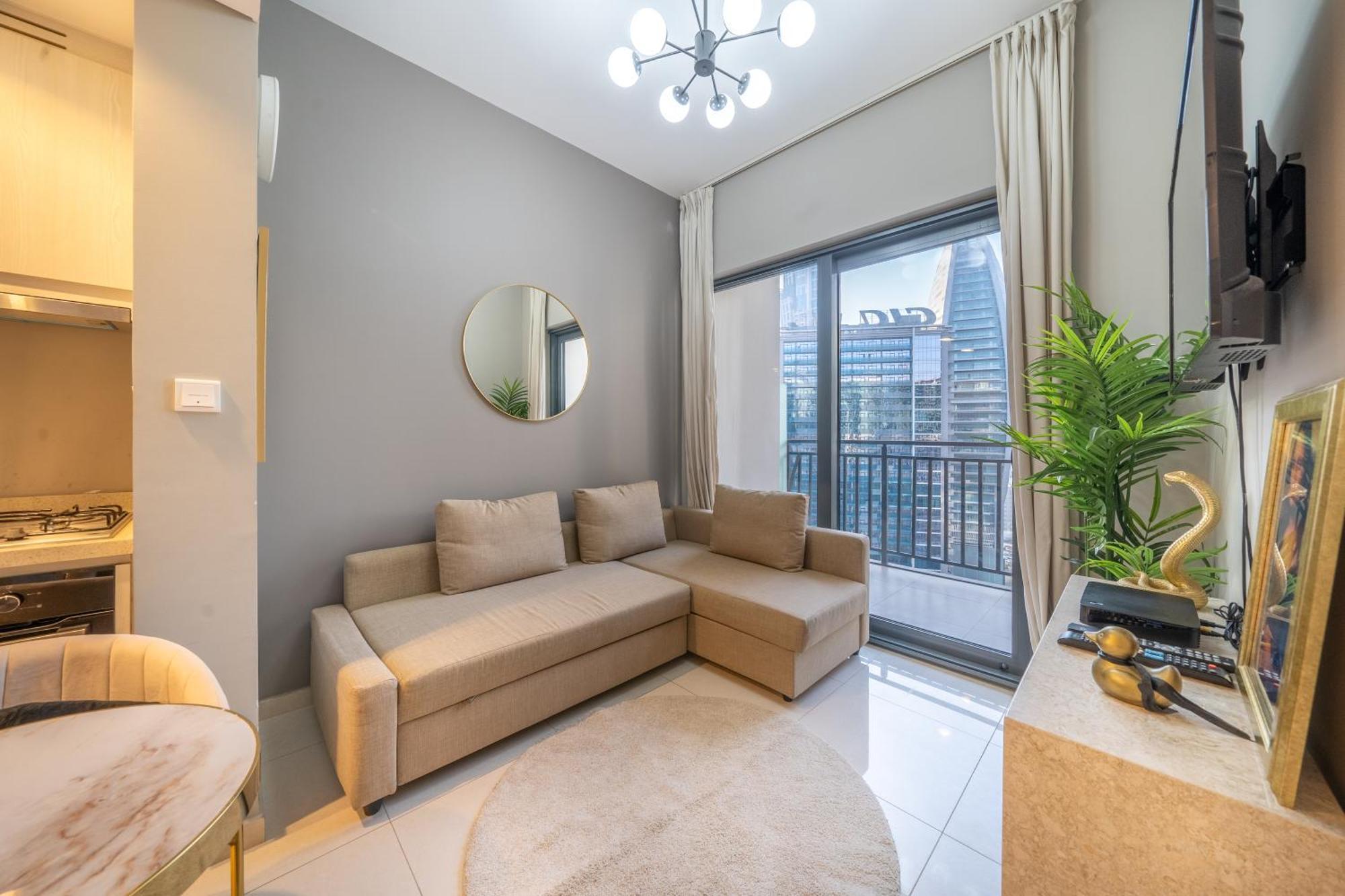 Homes Beyond L 1br Close To Business Bay Metro Apartment Dubai