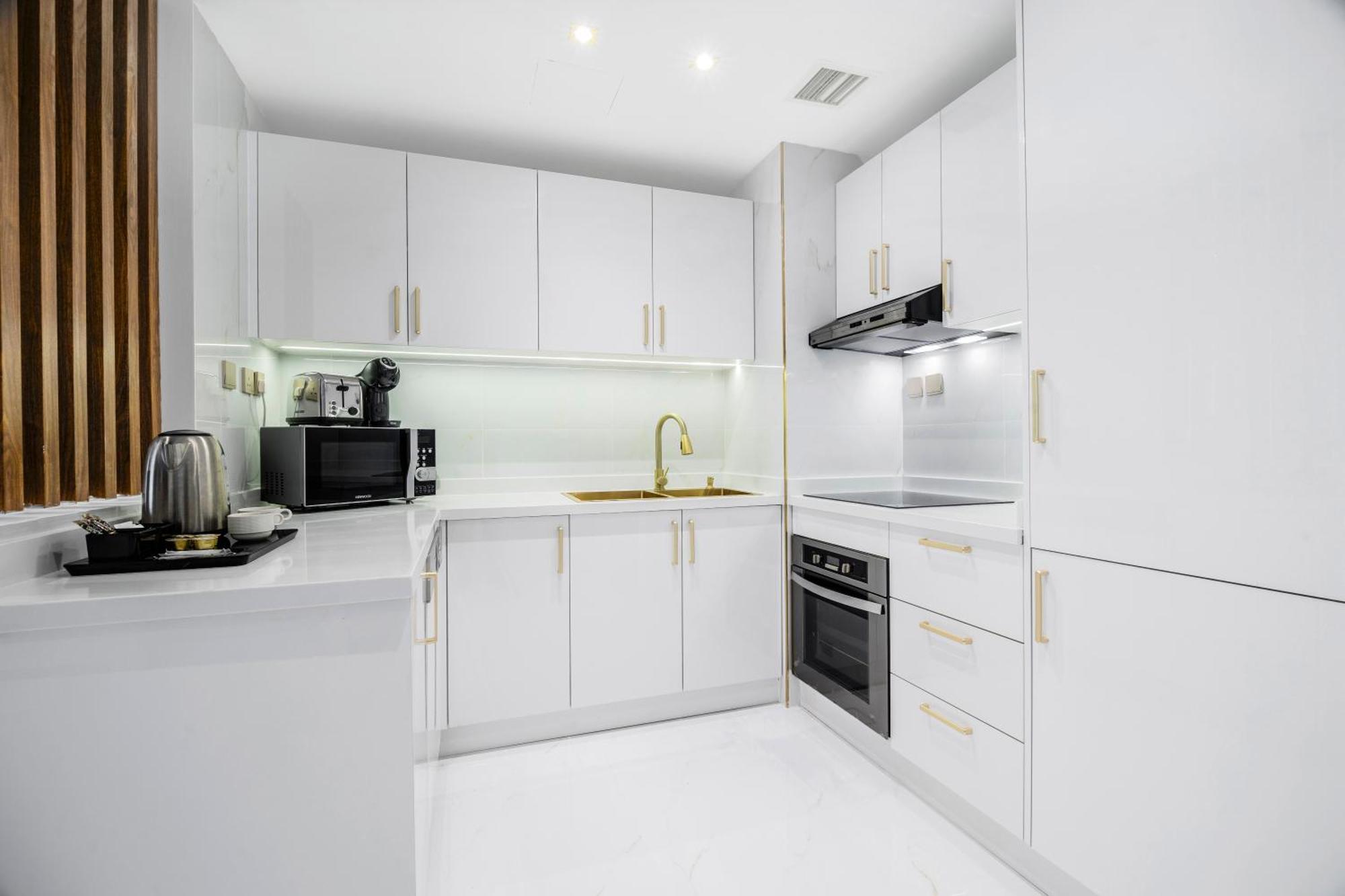 Eden's Homes & - Anantara The Palm Residences Dubai