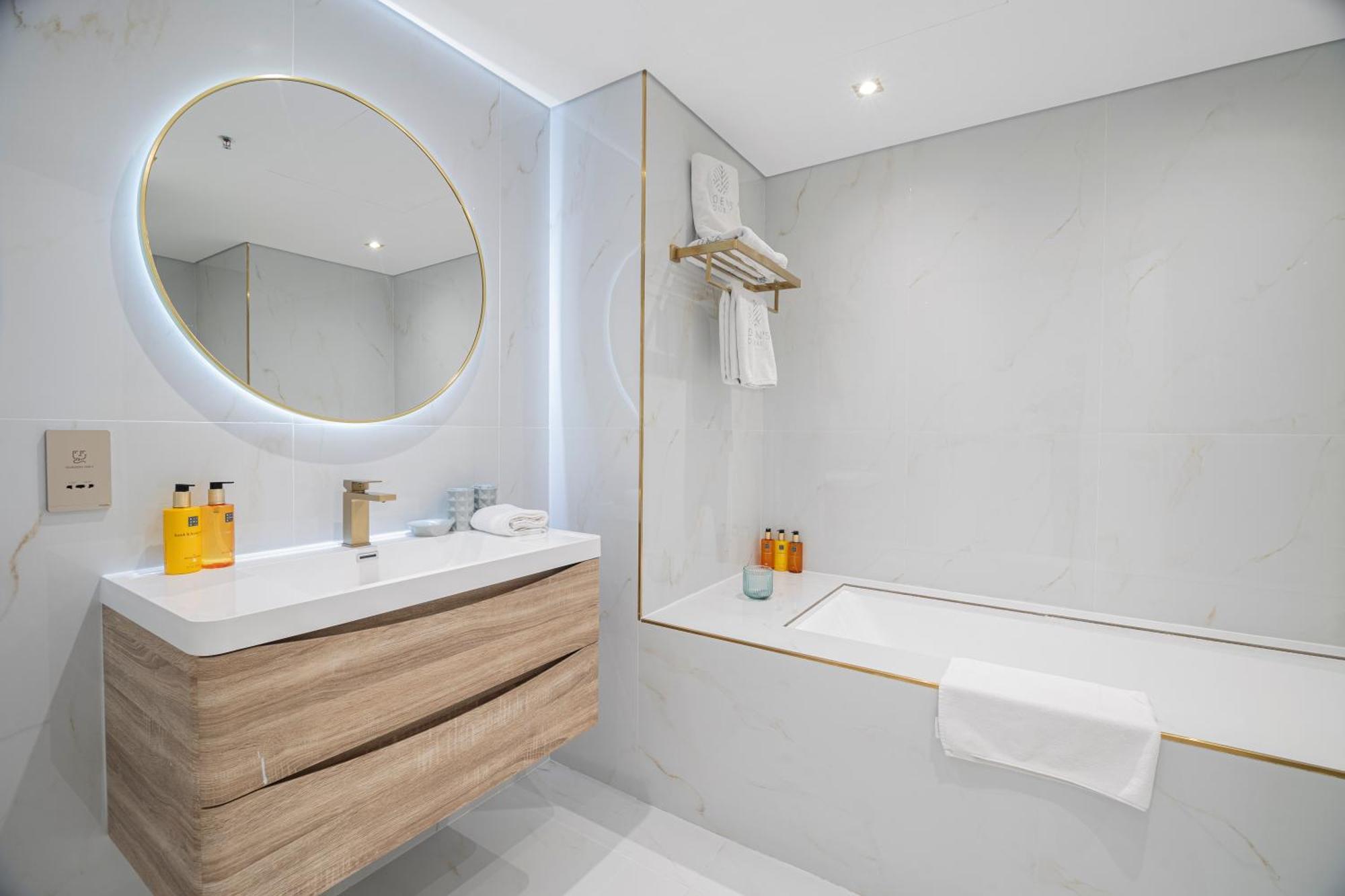 Eden's Homes & - Anantara The Palm Residences * Dubai