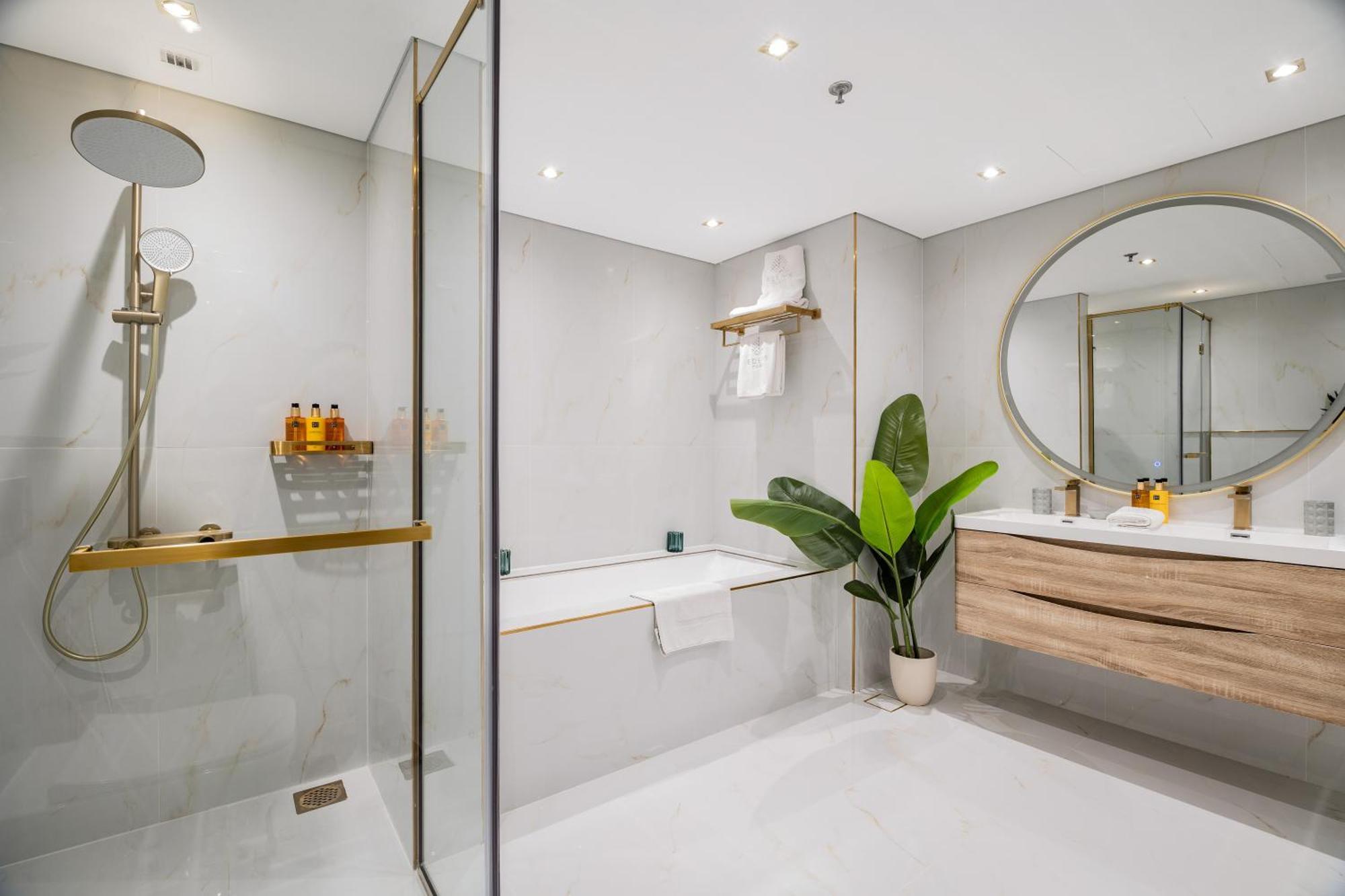 Apartment Eden's Homes & - Anantara The Palm Residences Dubai