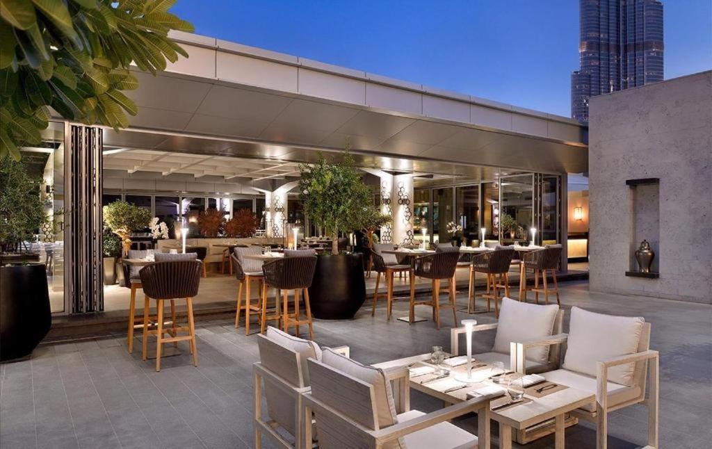 Creston Mall Residences Apartamento