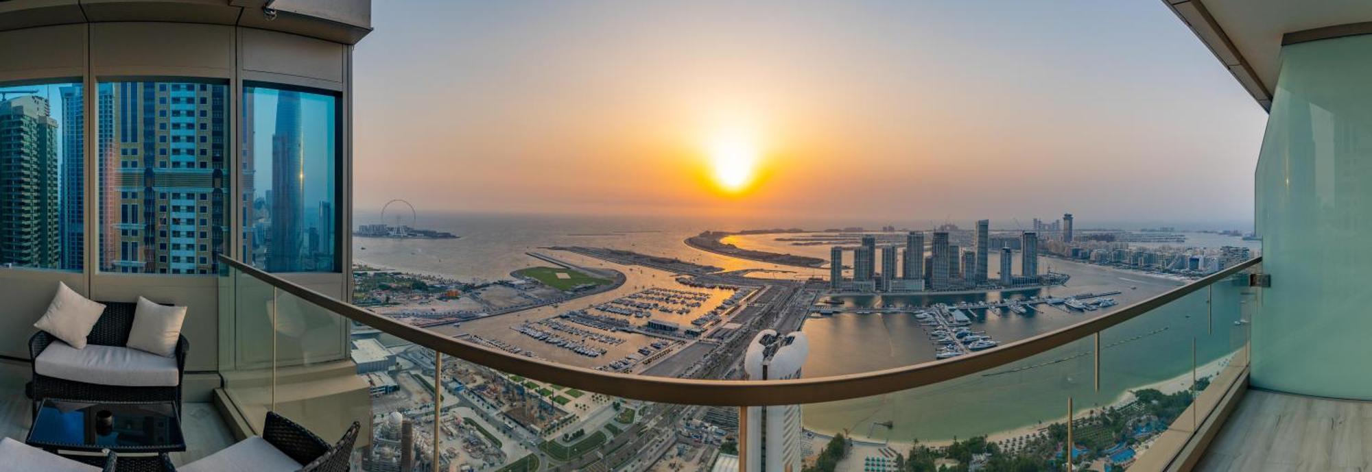 The Luxe Marina Experience - Stylish 2br With Sweeping Balcony Views For Total Relaxation Apartment
