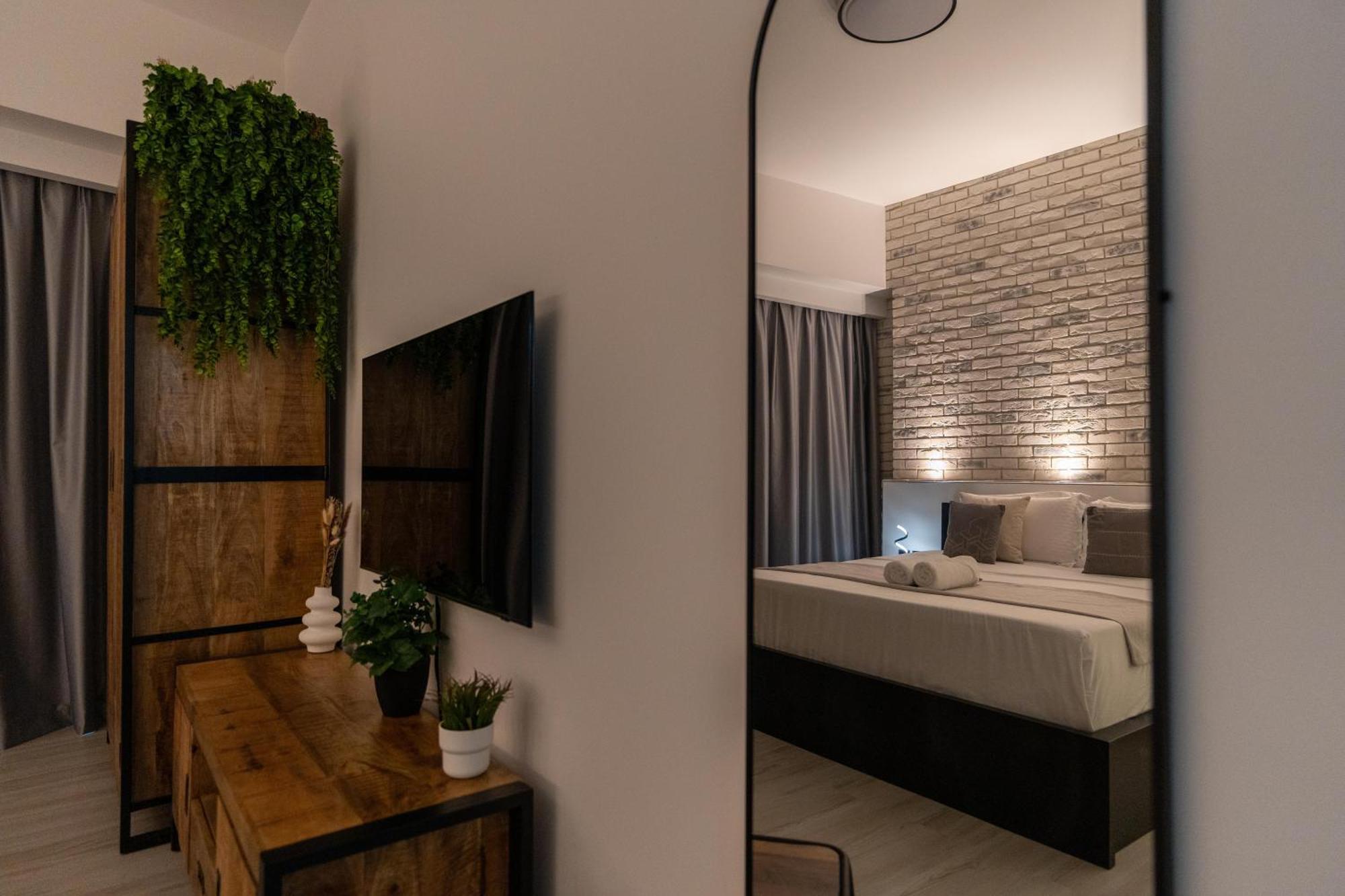 Apartment The Luxe Marina Experience - Stylish 2br With Sweeping Balcony Views For Total Relaxation *