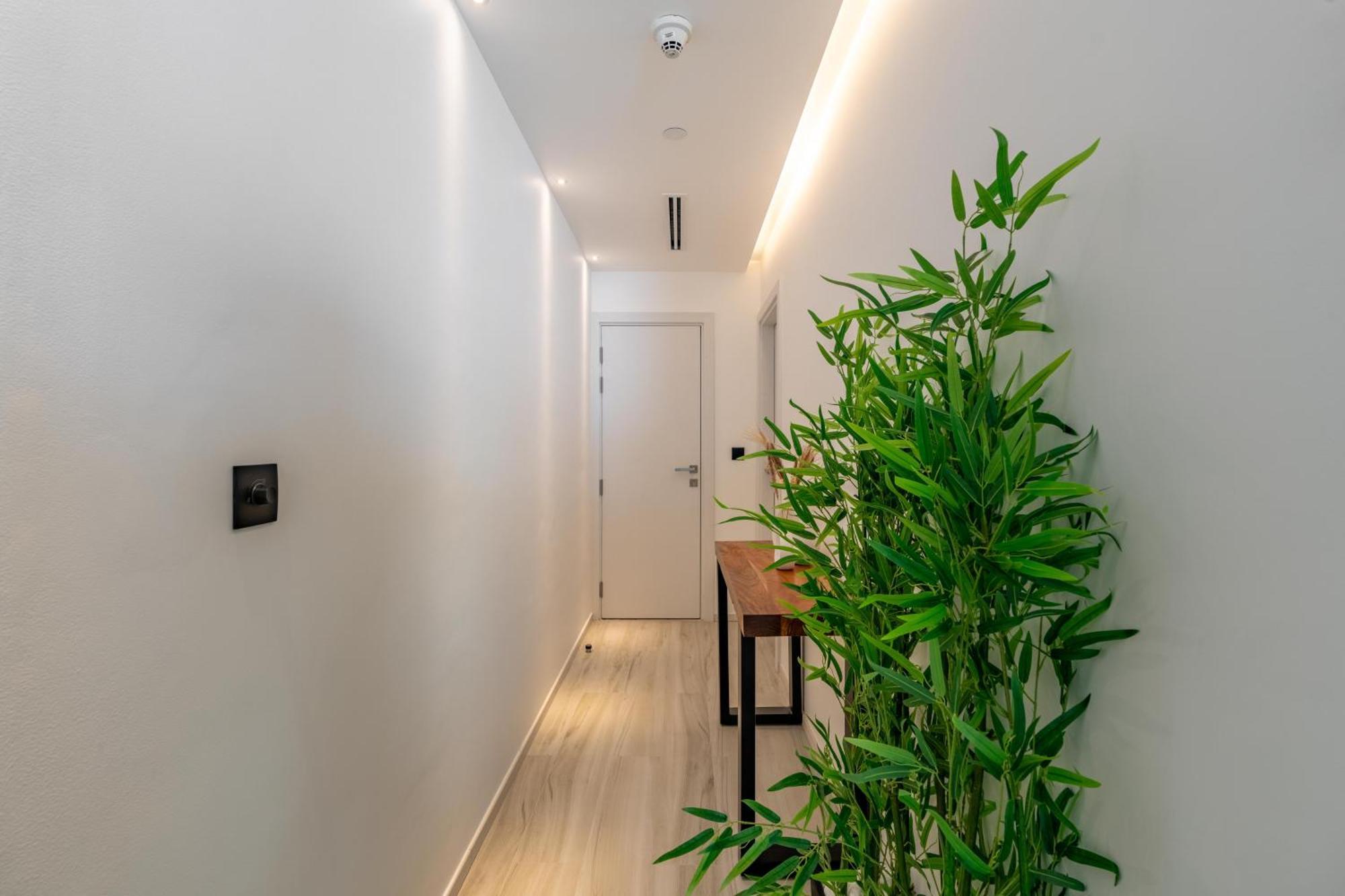 The Luxe Marina Experience - Stylish 2br With Sweeping Balcony Views For Total Relaxation Apartment