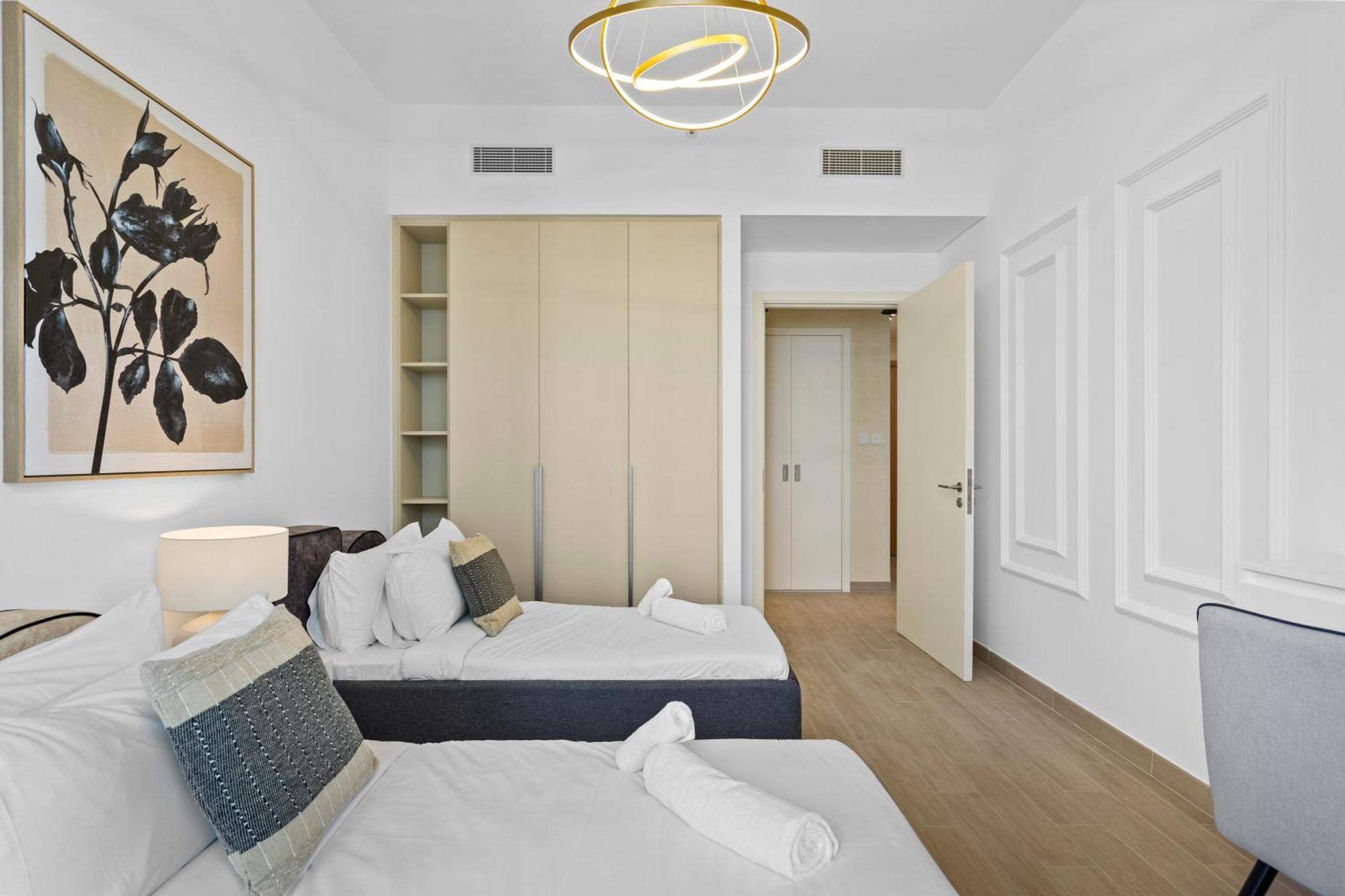 Luxury Living 2 Bedroom In Creek Harbour Dubai