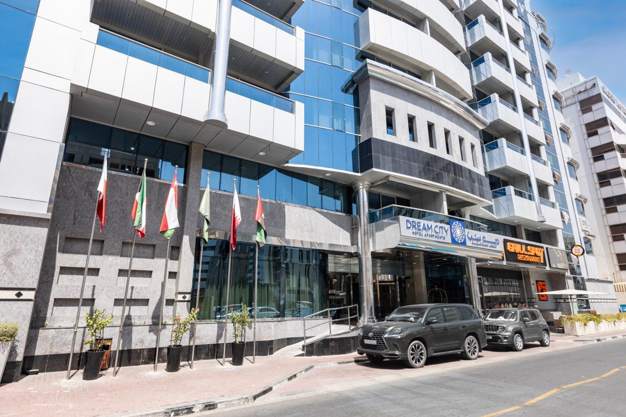Dream Llc Aparthotel