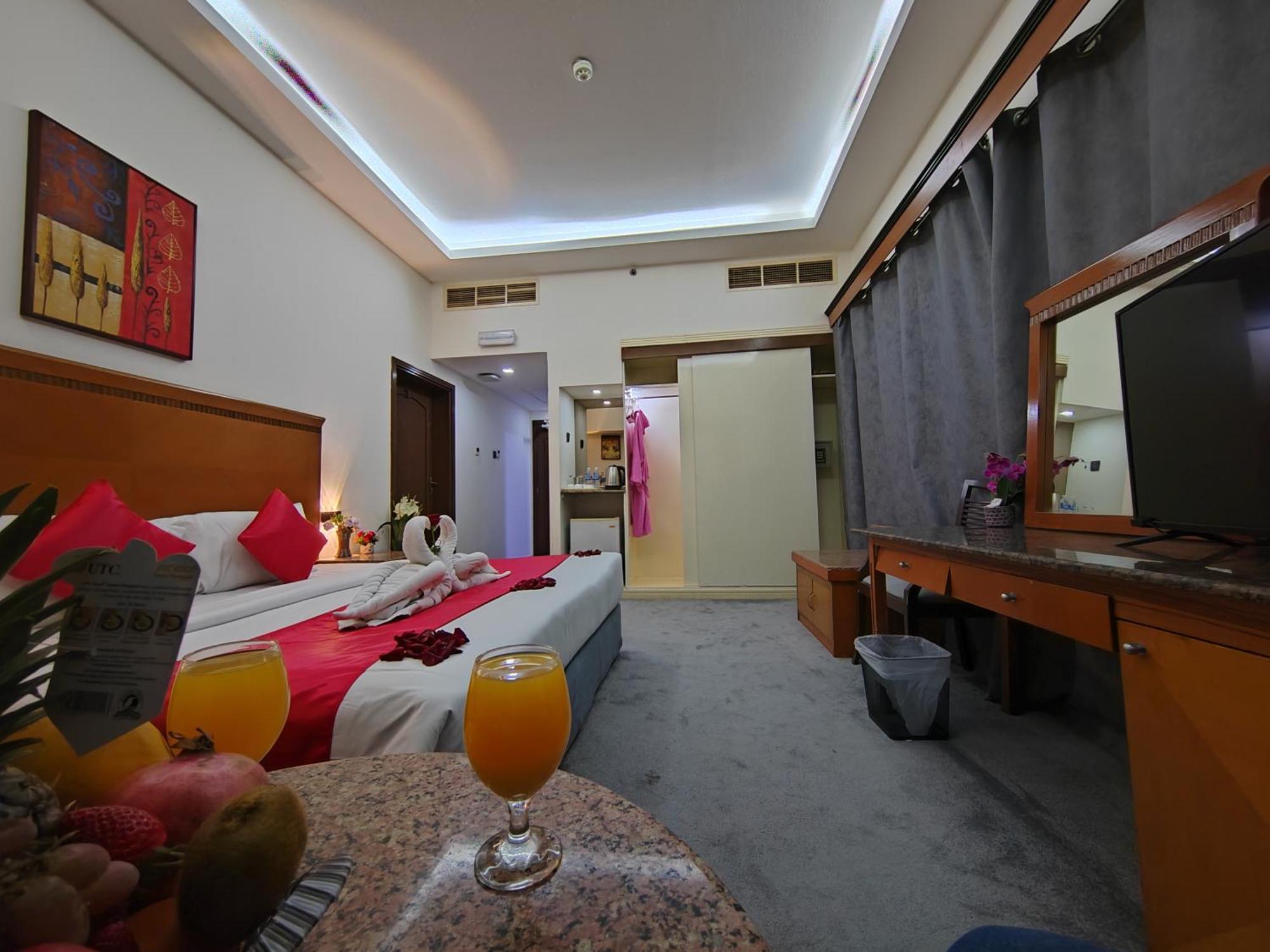 Le Paradise Palace