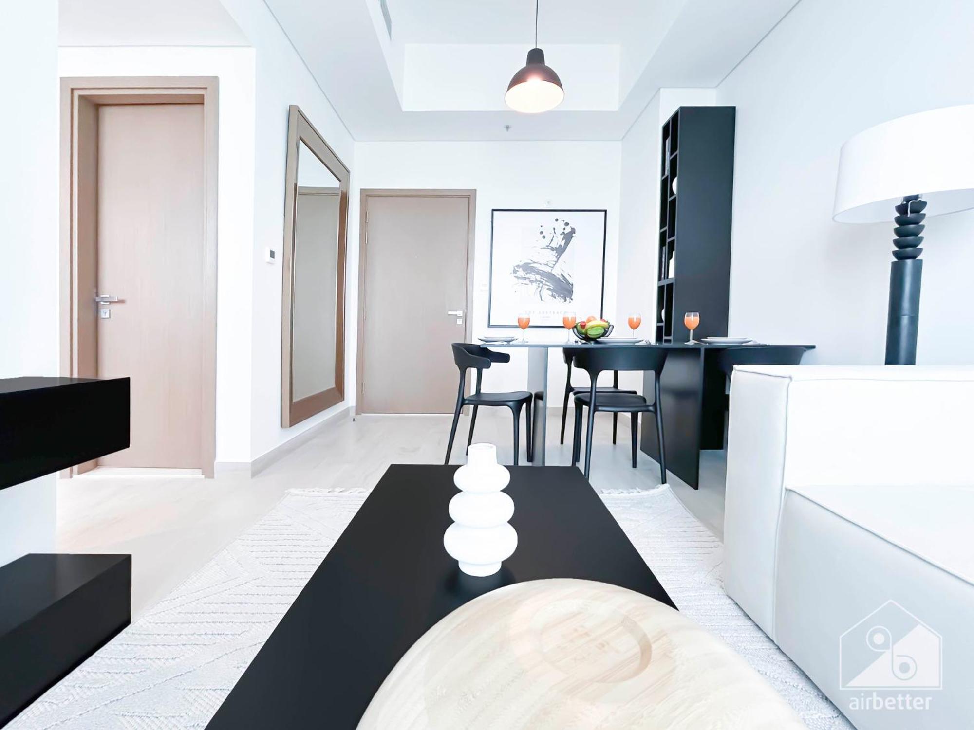 Apartment Cozy 1br With Balcony & Views In Azizi Fawad *