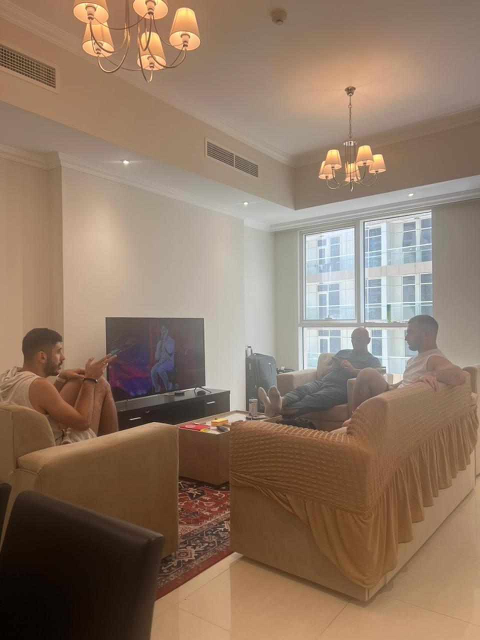 Downtown Holiday's - 1 Min To Mall & Burj Khalifa Albergue *