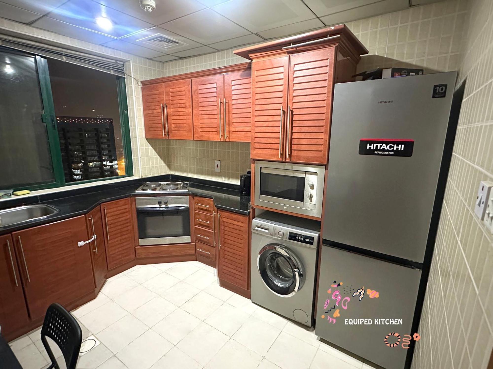 Quiet Partition In Tecom Barsha Heights Pansiyon Dubai