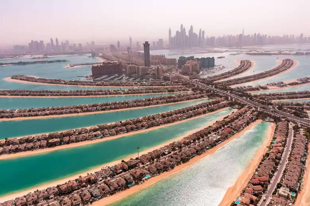Apartment Kinfolk Homes - 5-star Family Stay, 8 Minutes Walk To Mall & Burj Khalifa