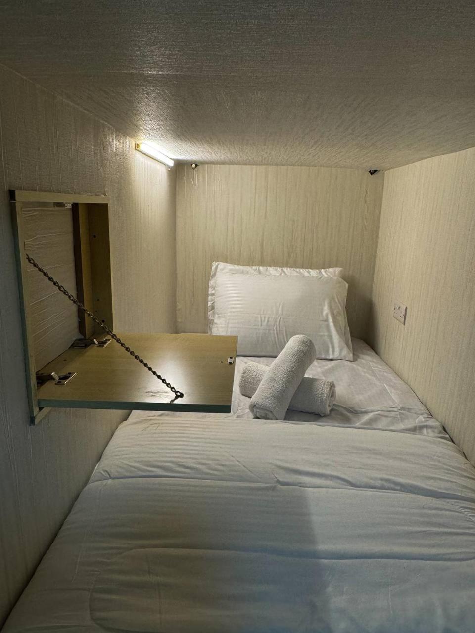 Capsule In Business Bay Near Downtown * Dubai