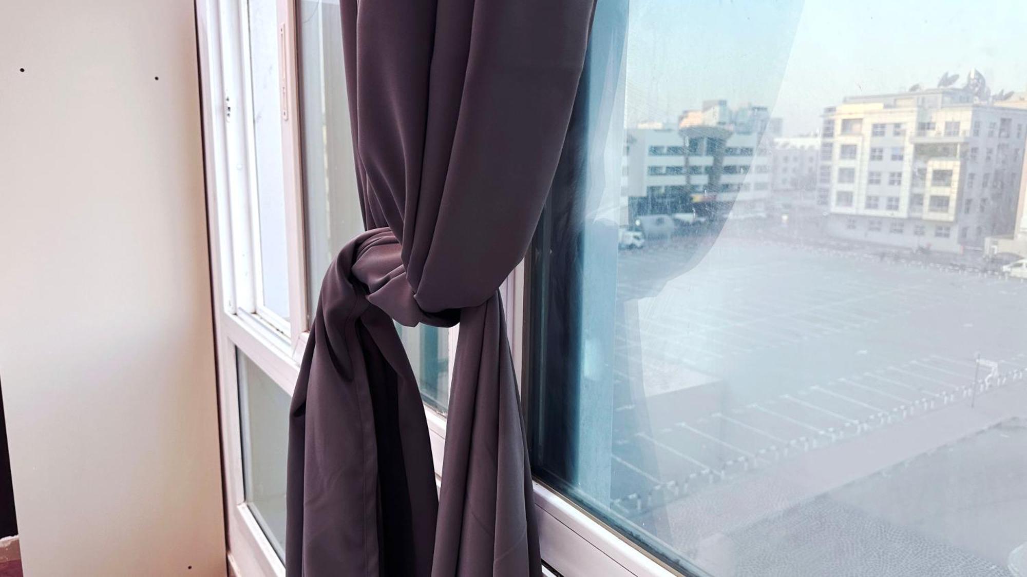 Partition In Al Seef Near Burjuman Metro Pansiyon
