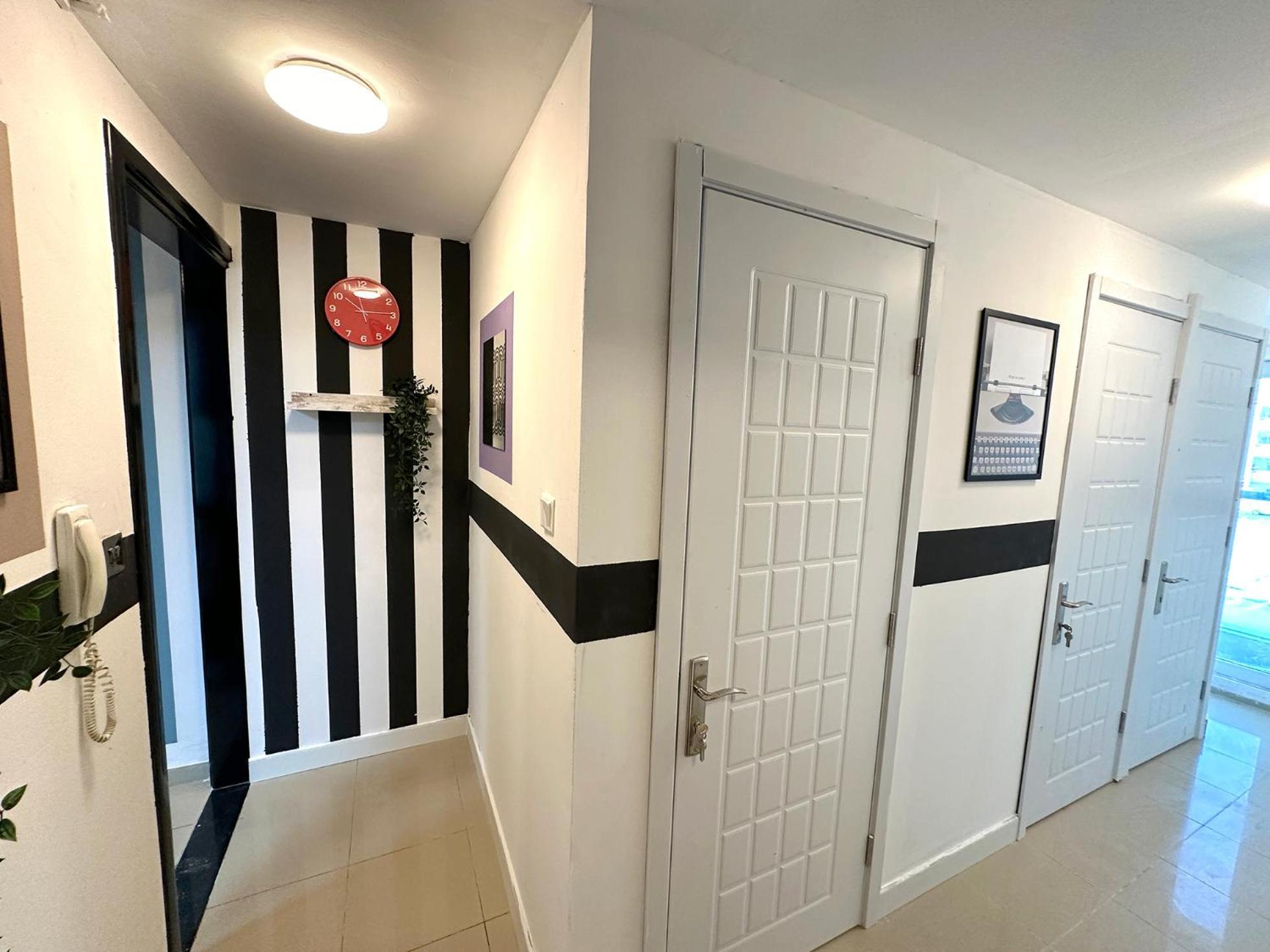 Partition In Al Seef Near Burjuman Metro Pansiyon