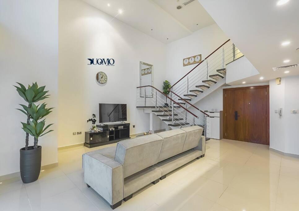 Tatil Evi Myduomo- Expansive 1br Duplex With Burj Khalifa View- 4002 *