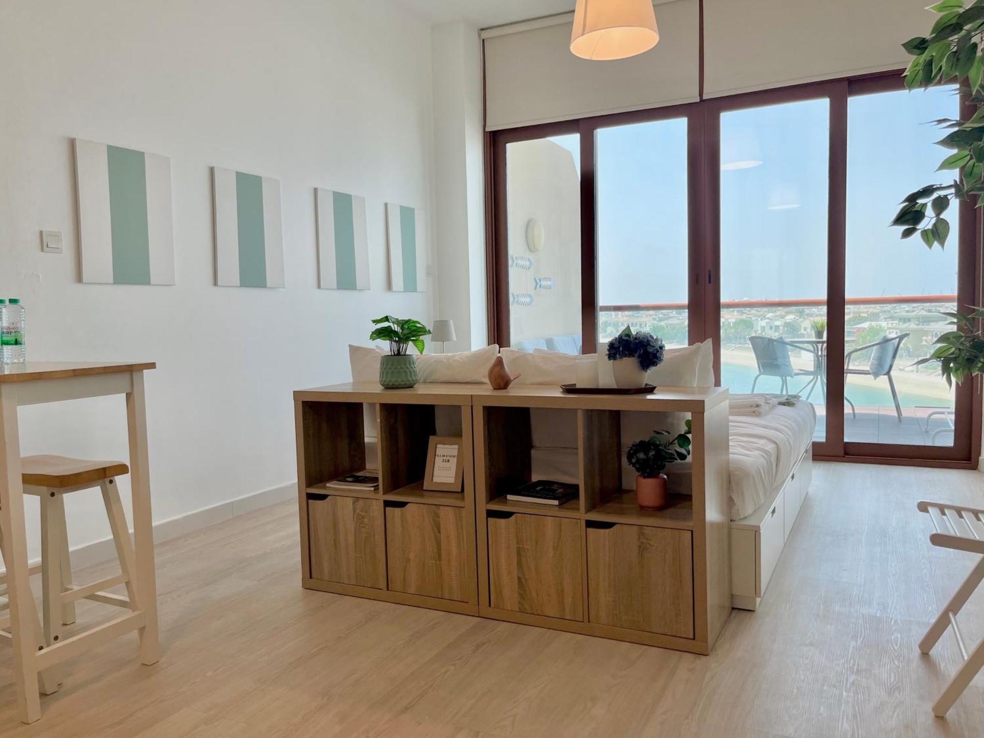 Palm Jumeirah Upgraded & Cozy Boutique Apartment
