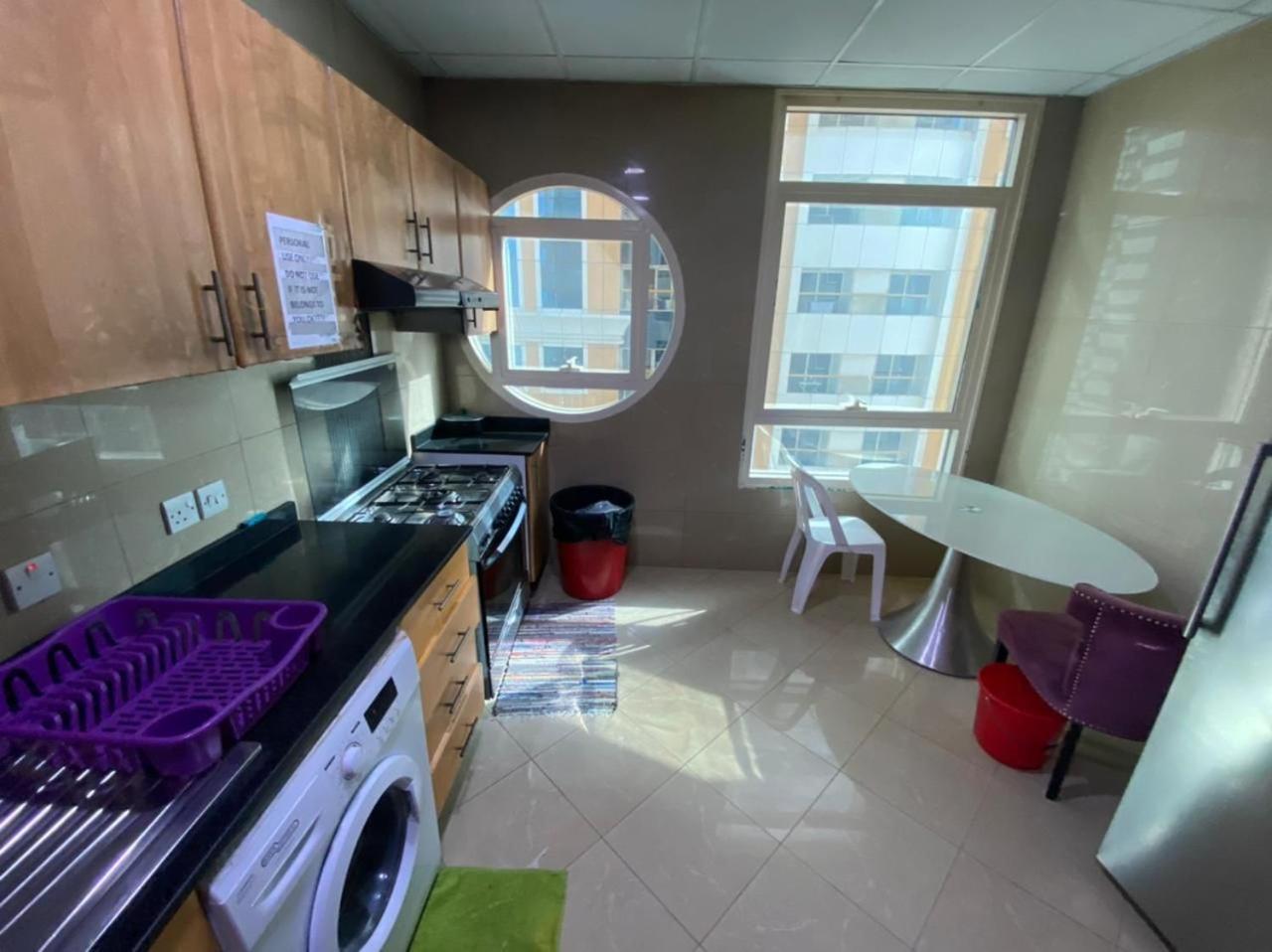 Lovely Spacious For Ladies In Marina للفتيات فقط Dubai