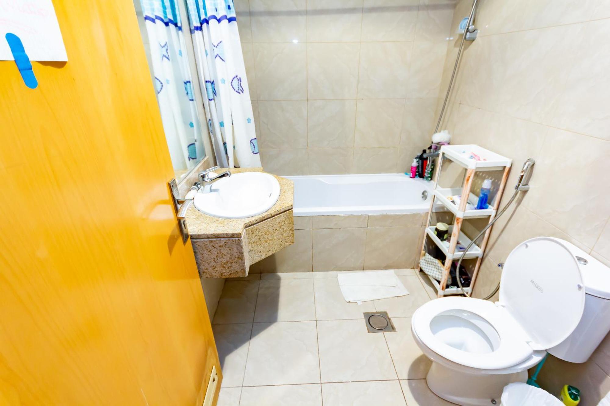 Lovely Spacious For Ladies In Marina للفتيات فقط Apartment *