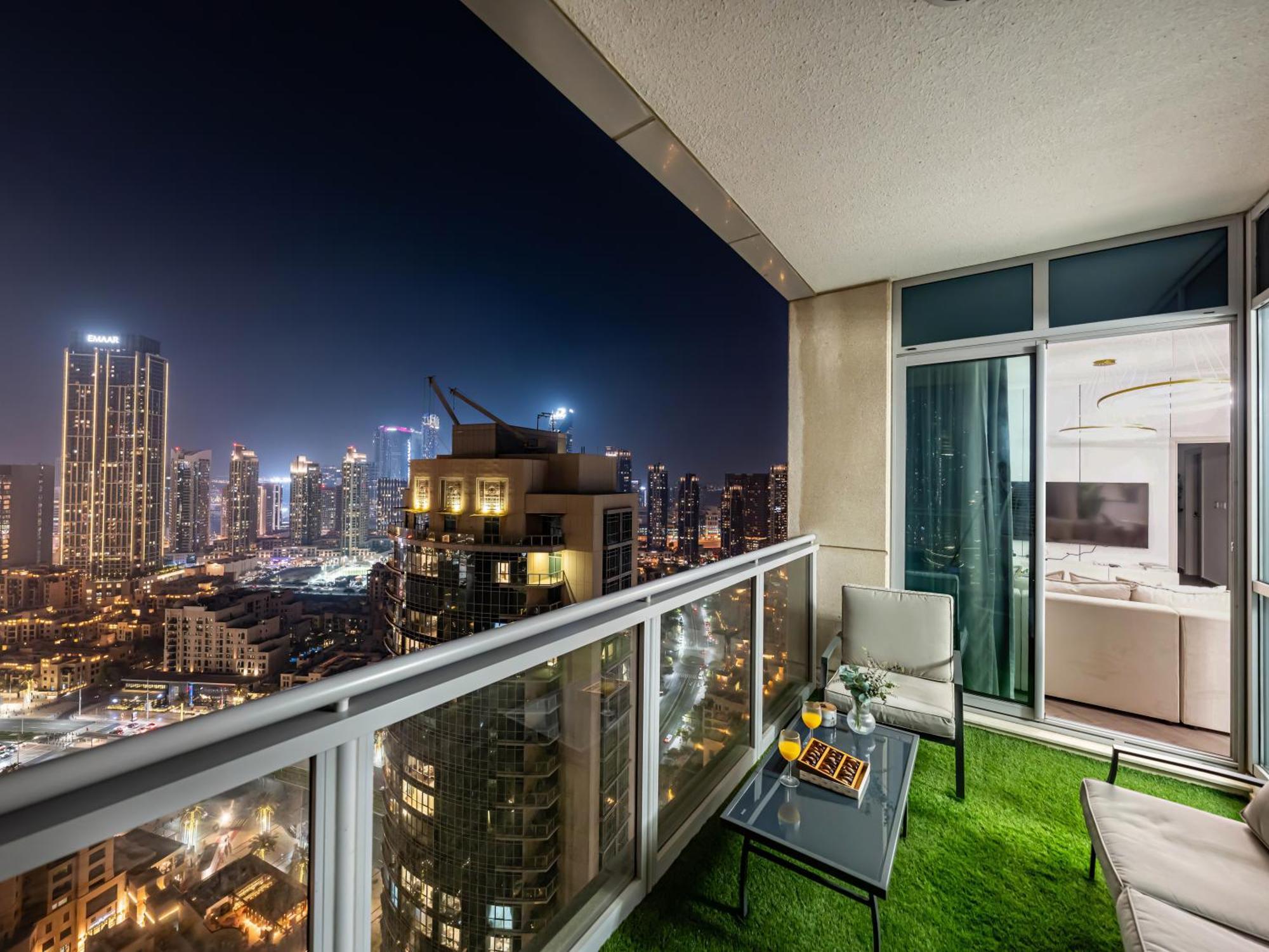 Luxe 4 Bedroom I Burj Khalifa & Fountain Views I Free Gym, Pool, Parking, Wi-fi And Ps5 I By Skyline Serenity * Dubai