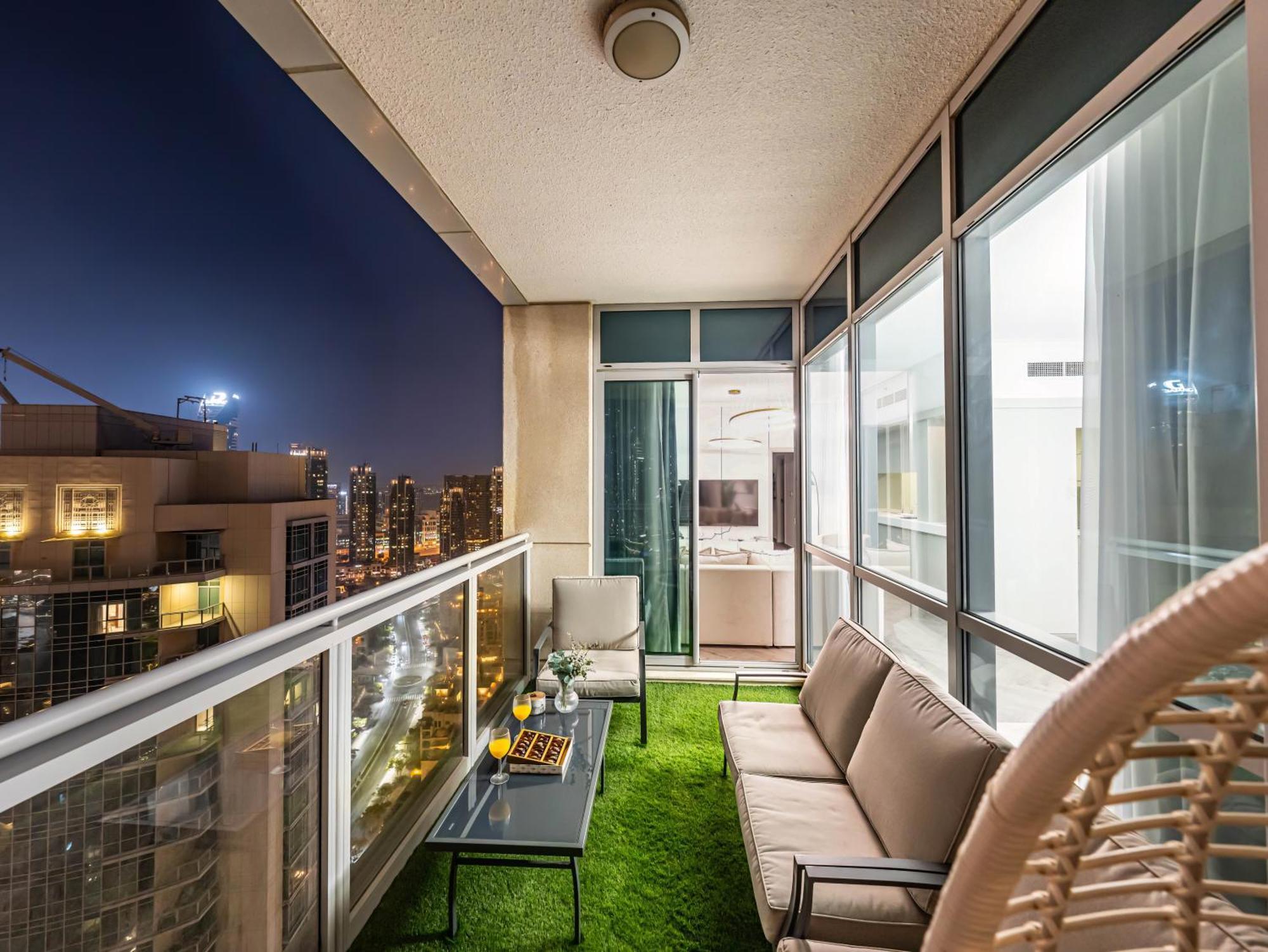 Apartamento Luxe 4 Bedroom I Burj Khalifa & Fountain Views I Free Gym, Pool, Parking, Wi-fi And Ps5 I By Skyline Serenity *