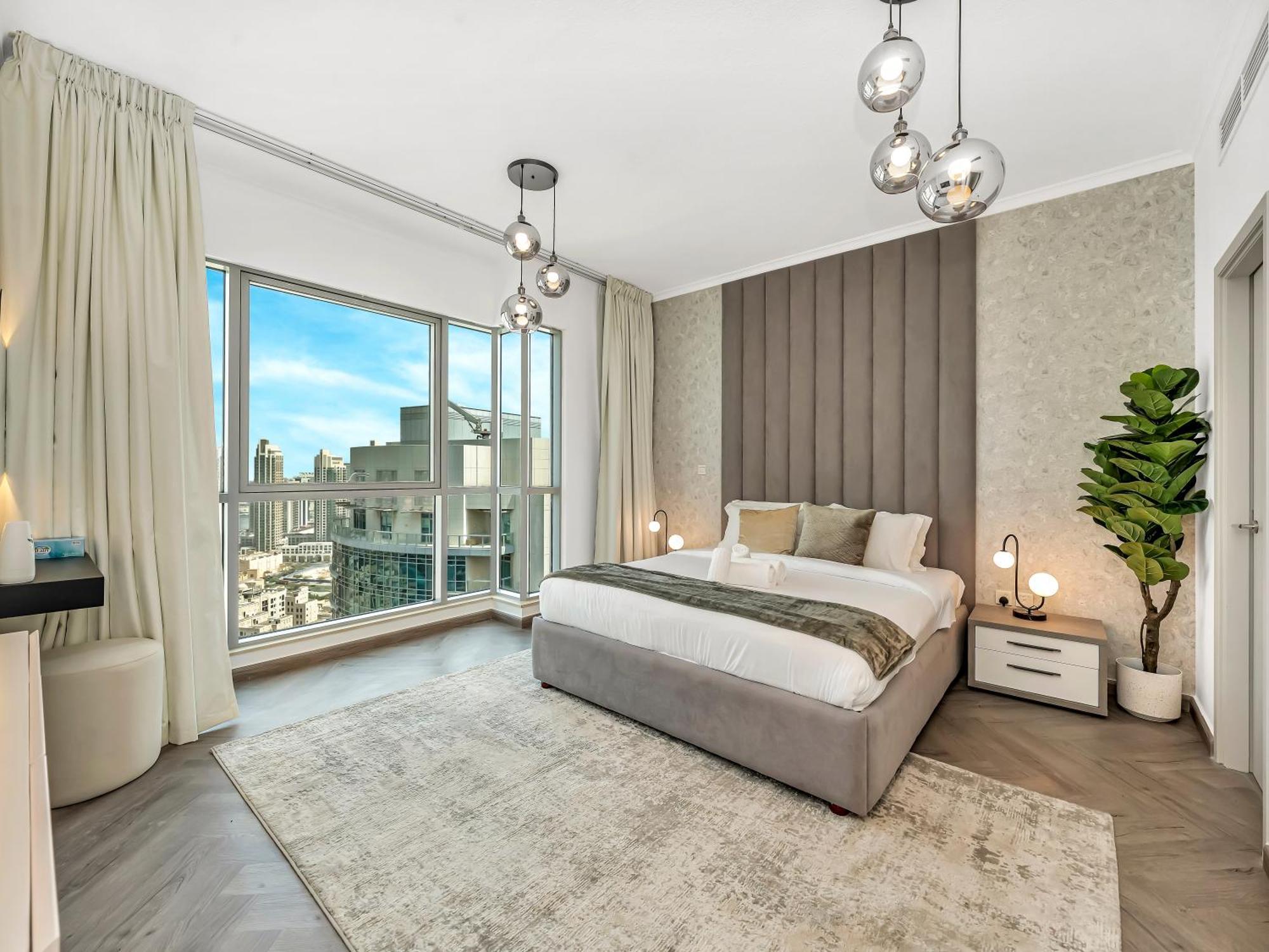 Luxe 4 Bedroom I Burj Khalifa & Fountain Views I Free Gym, Pool, Parking, Wi-fi And Ps5 I By Skyline Serenity * Dubai