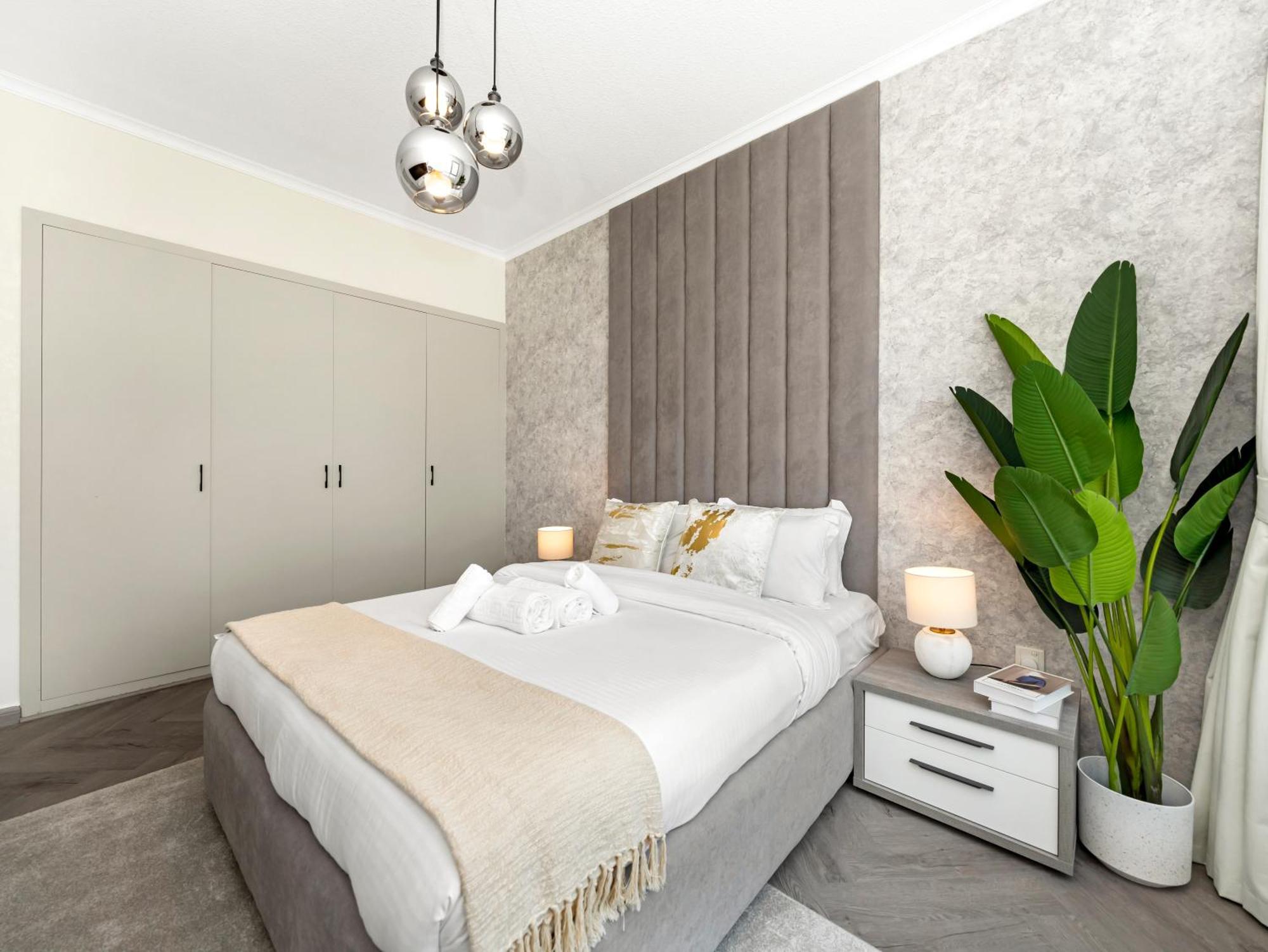 Apartamento Luxe 4 Bedroom I Burj Khalifa & Fountain Views I Free Gym, Pool, Parking, Wi-fi And Ps5 I By Skyline Serenity *