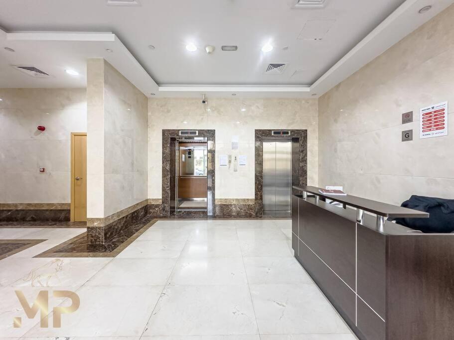 Apartment Marco Polo - With Garden, Spacious, Newly Furnished Dubai