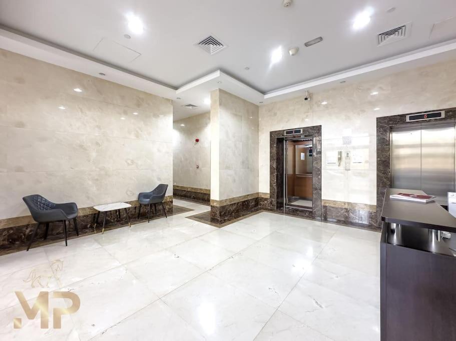 Apartment Marco Polo - With Garden, Spacious, Newly Furnished