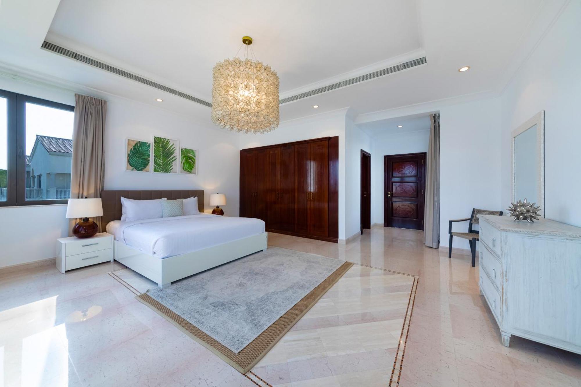 Frond K, Beachfront Signature Villas, Palm Jumeirah - Mint *